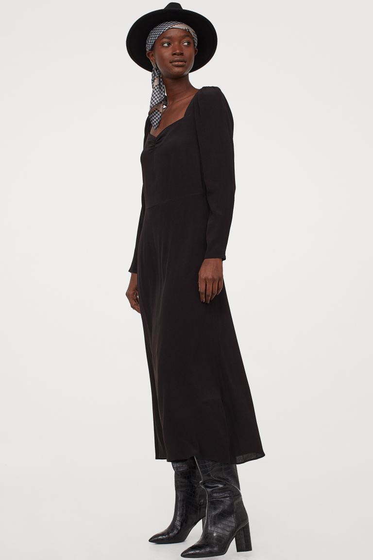 

Платье с пышным рукавом H&M 44 Черный