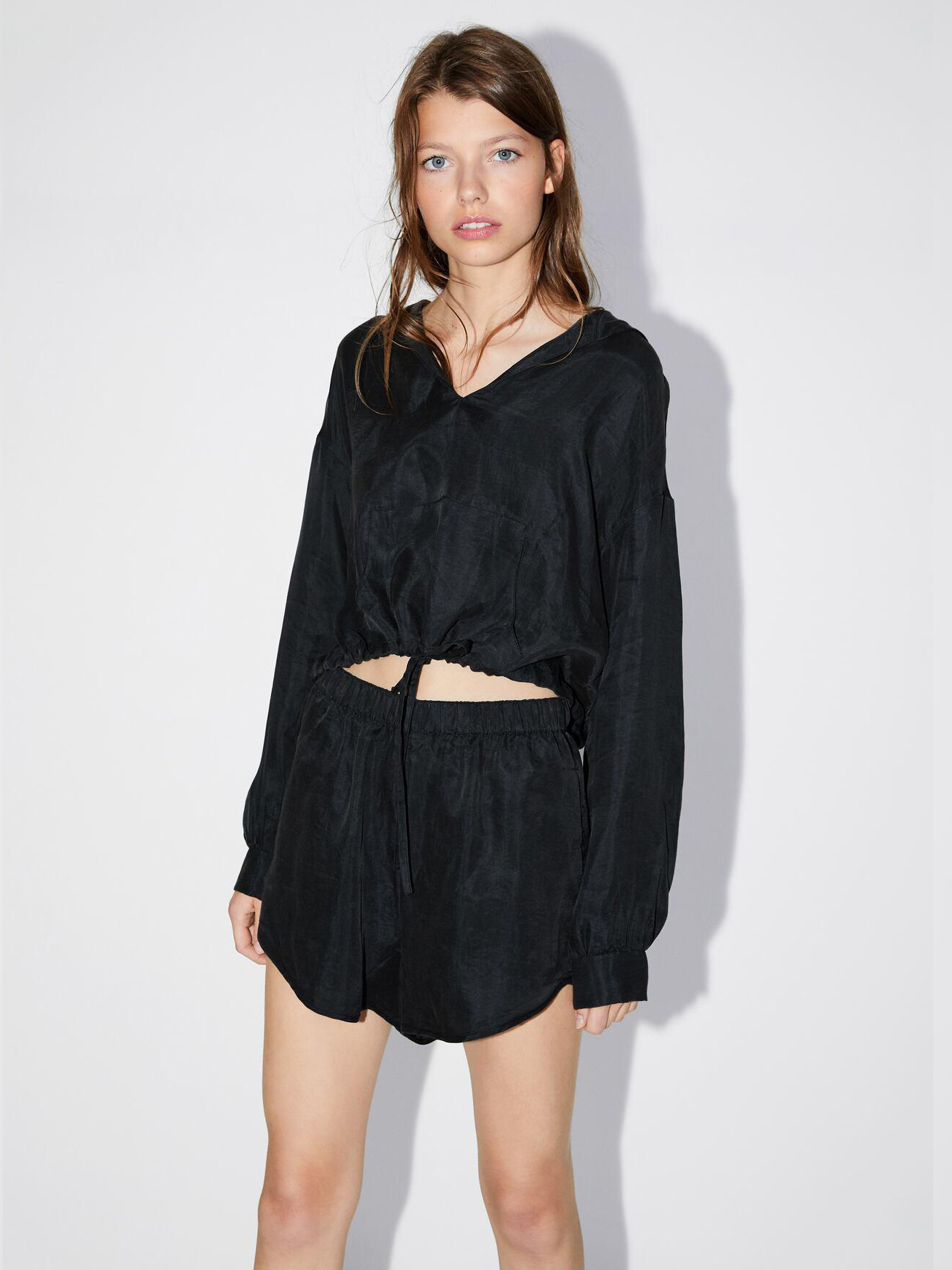 

Худи Zara 2715-201-800-AAAD XS Черное