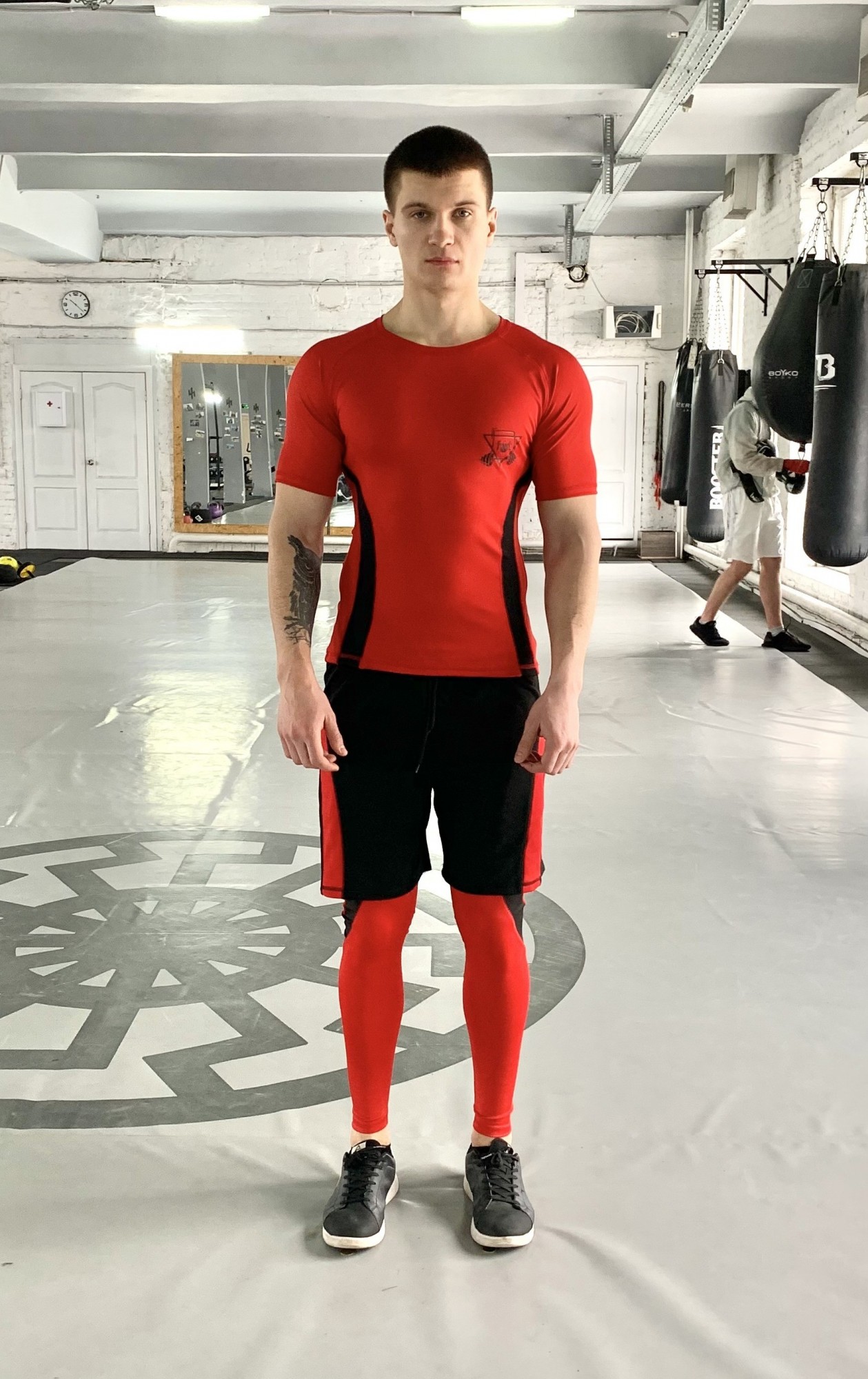

Спортивный мужской набор (Рашгард тайтсы шорты) Armm b-red 3 0 FitU XL Красный