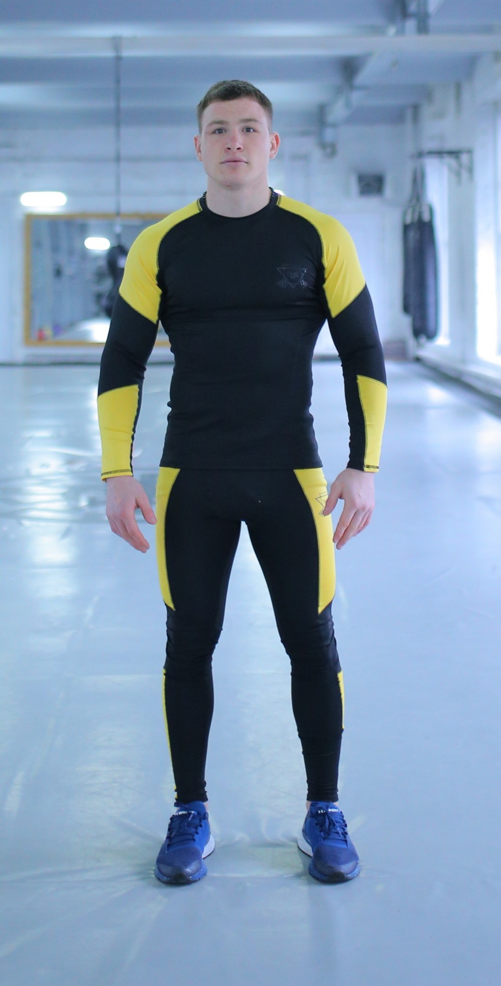 

Тайтсы компрессионные мужские Run yellow FitU S Черный