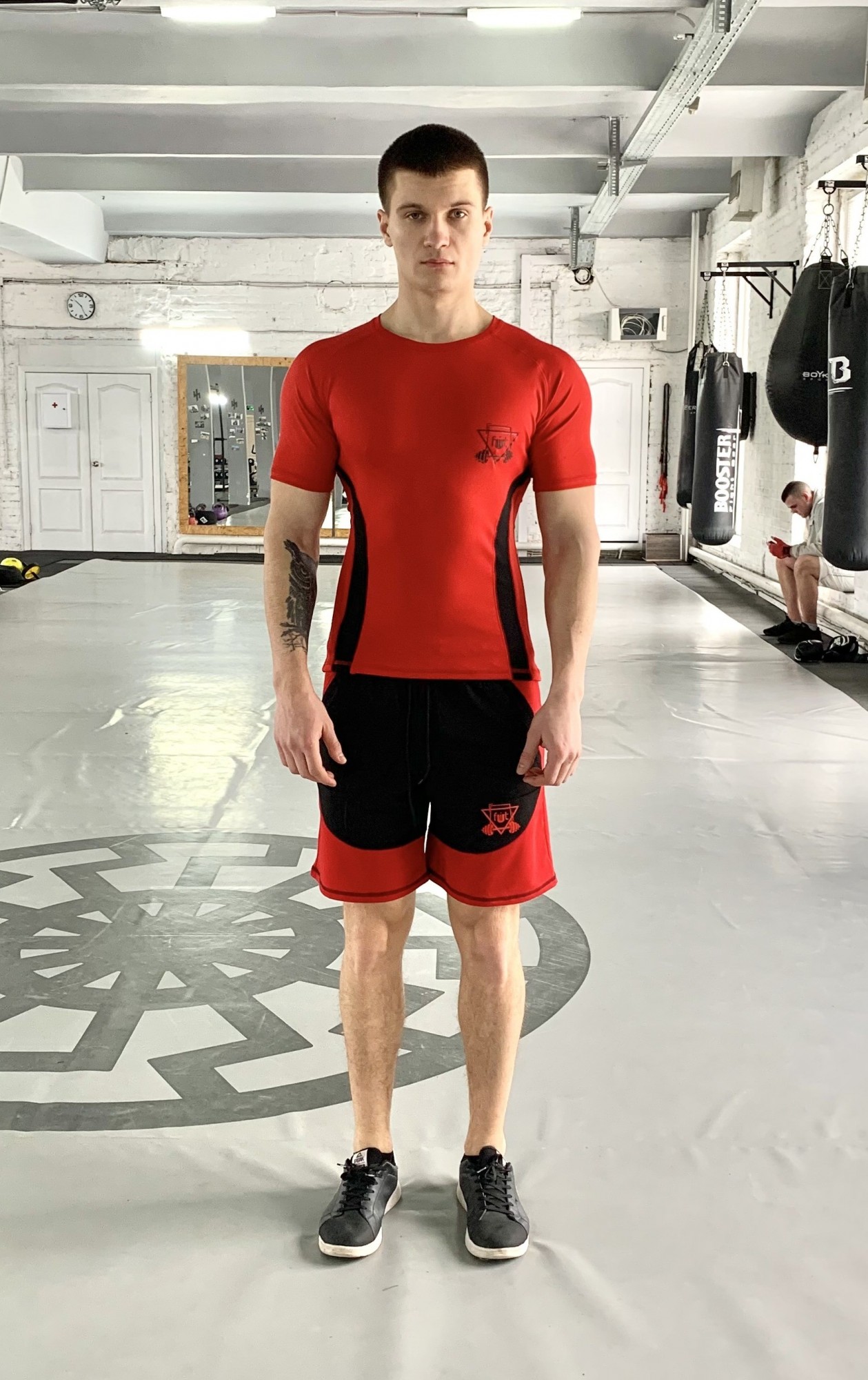 

Спортивный мужской набор (Рашгард шорты) Armm b-red 1 1 FitU M Красный