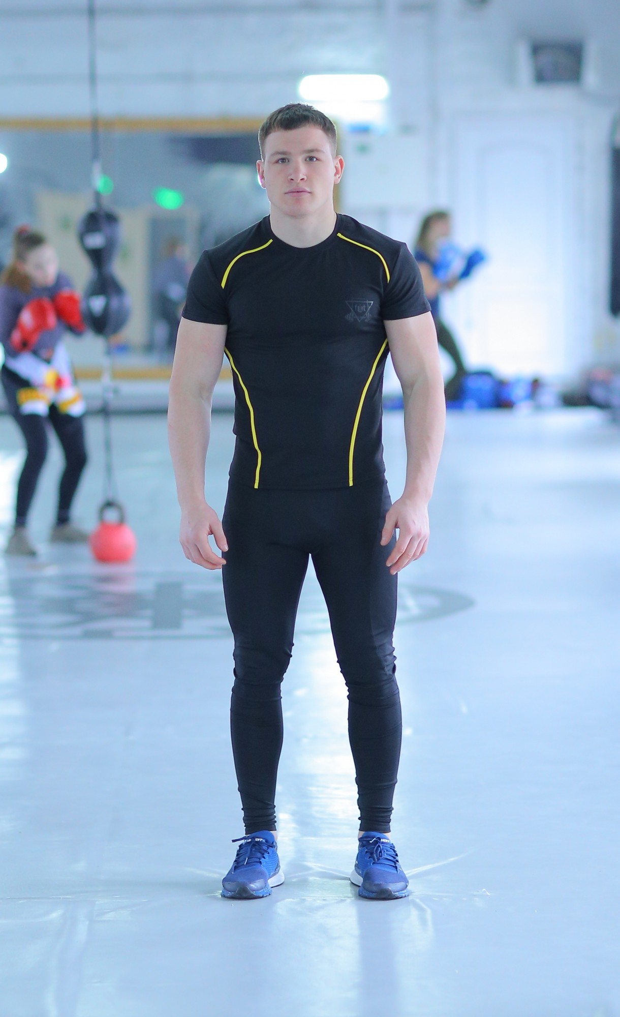 

Спортивная мужская футболка Glory black FitU L Черный