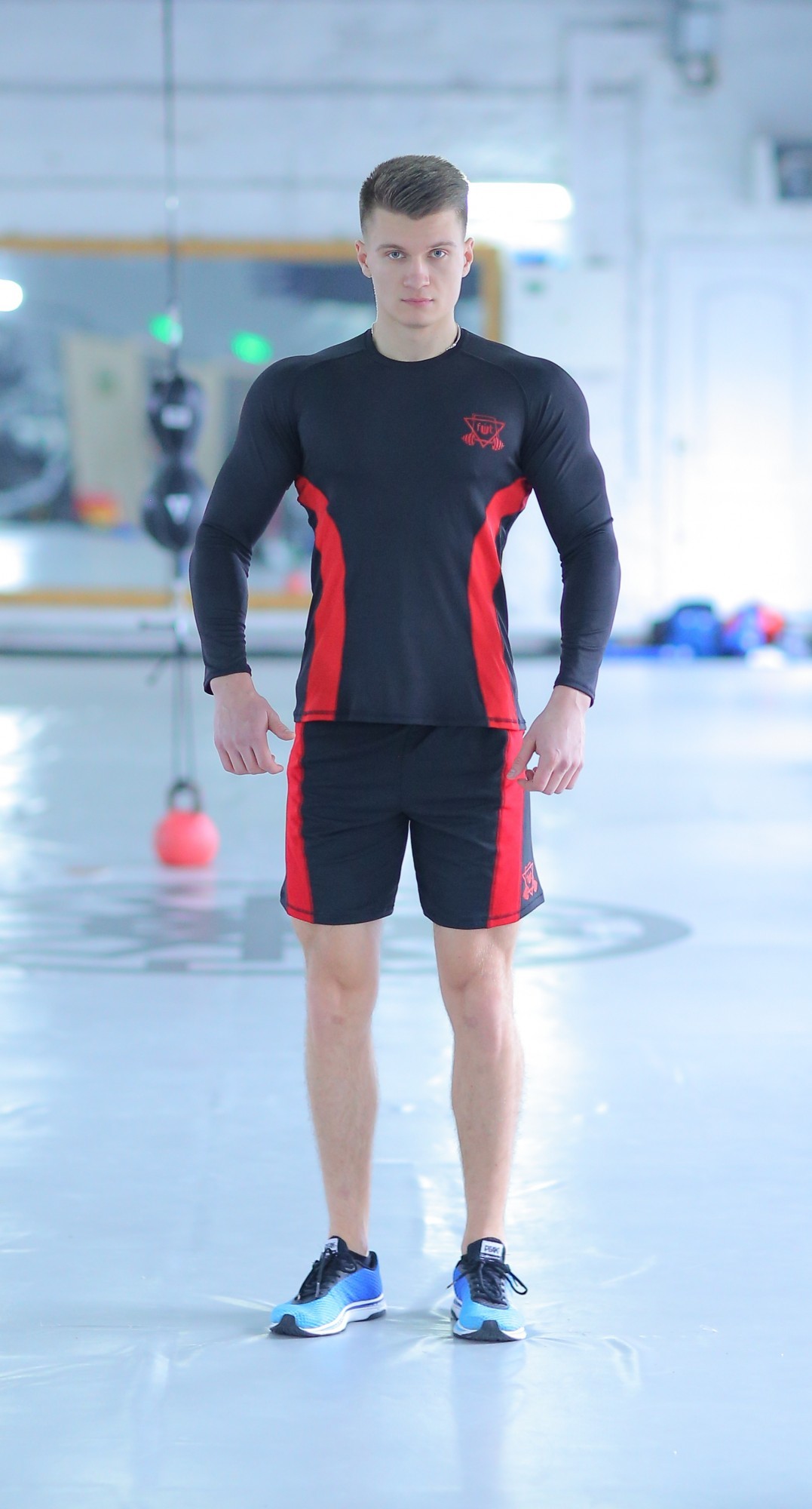 

Спортивные мужские шорты Sprint red FitU L Черный