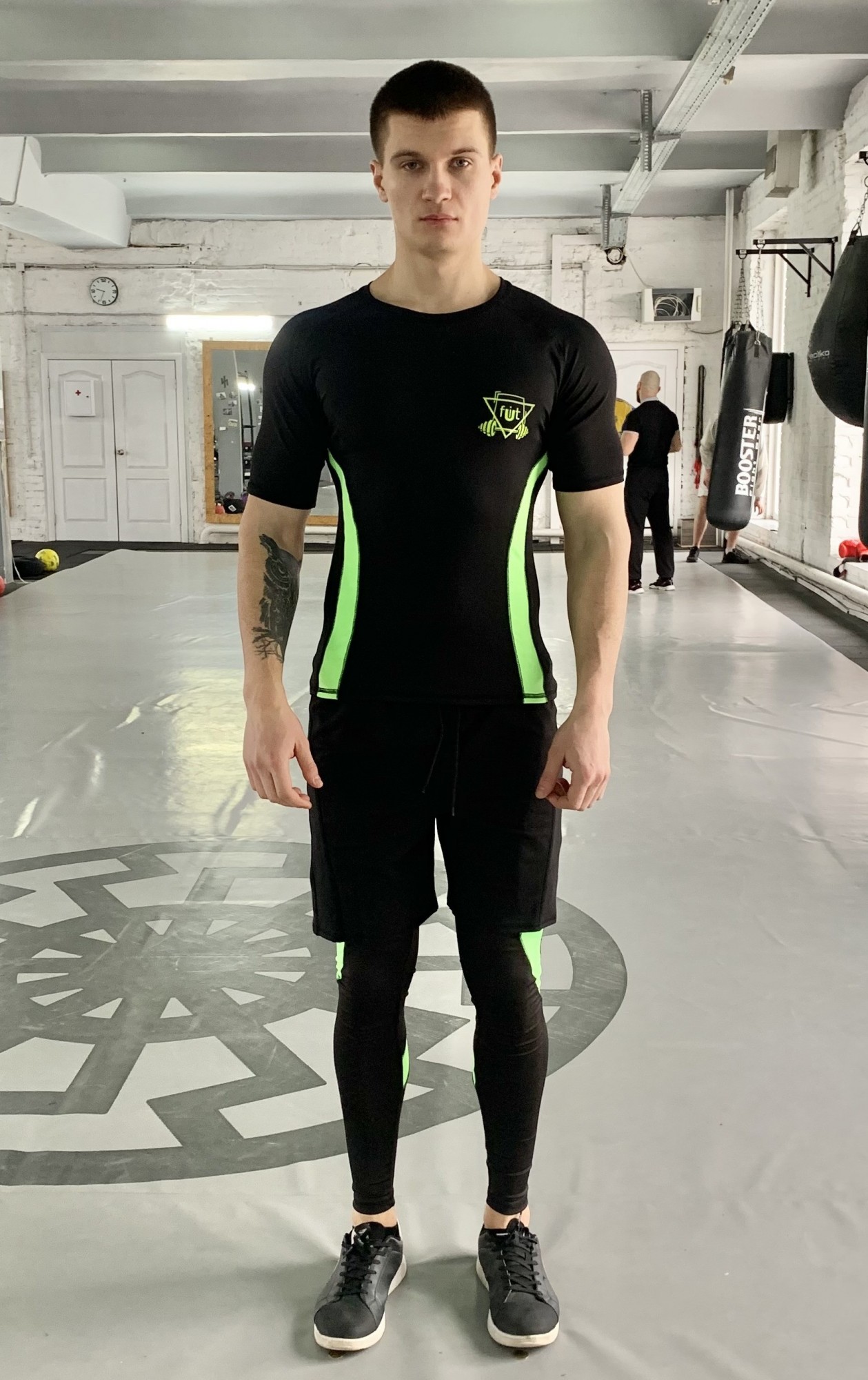 

Спортивный мужской набор (Рашгард тайтсы шорты) Armm G-black 3 0 FitU XL Черный