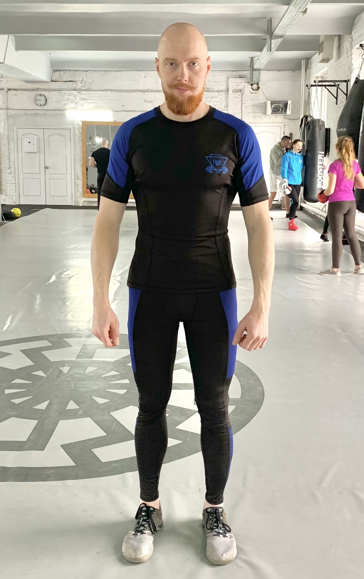 

Компрессионный мужской рашгард Force-sh blue FitU S Черный