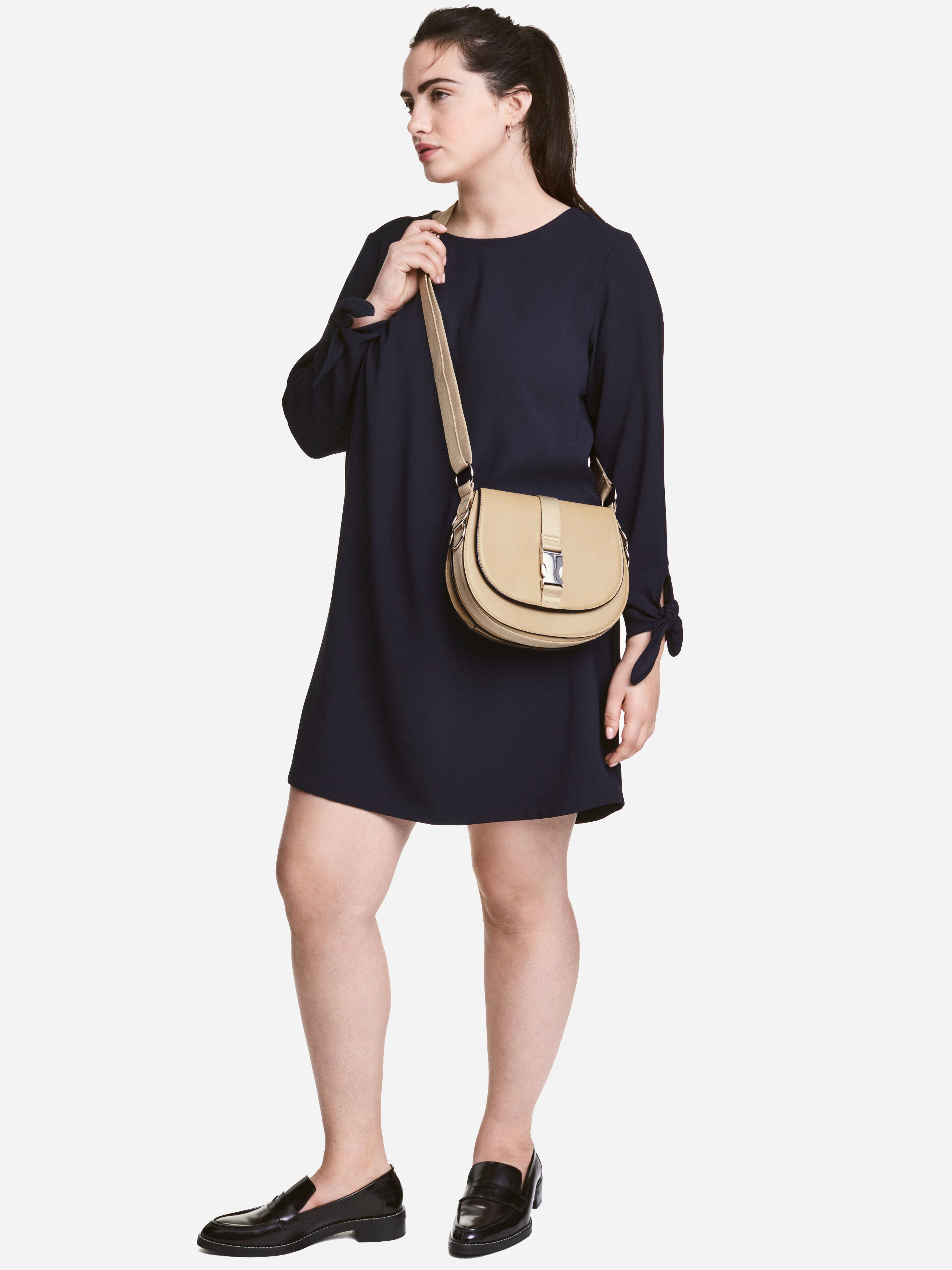 

Платье H&M 4334814-AAQJ 50 Темно-синее