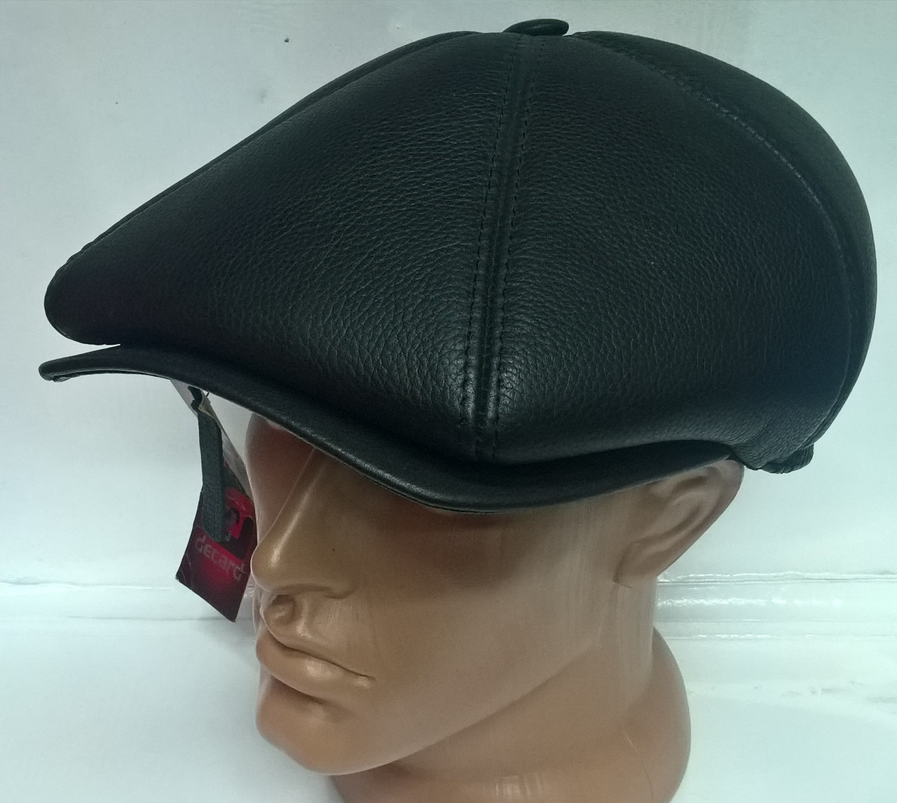 

Кепка мужская Семиклинка с отворотом на меху дистрой черный ( кожа - КРС ), 59 размер