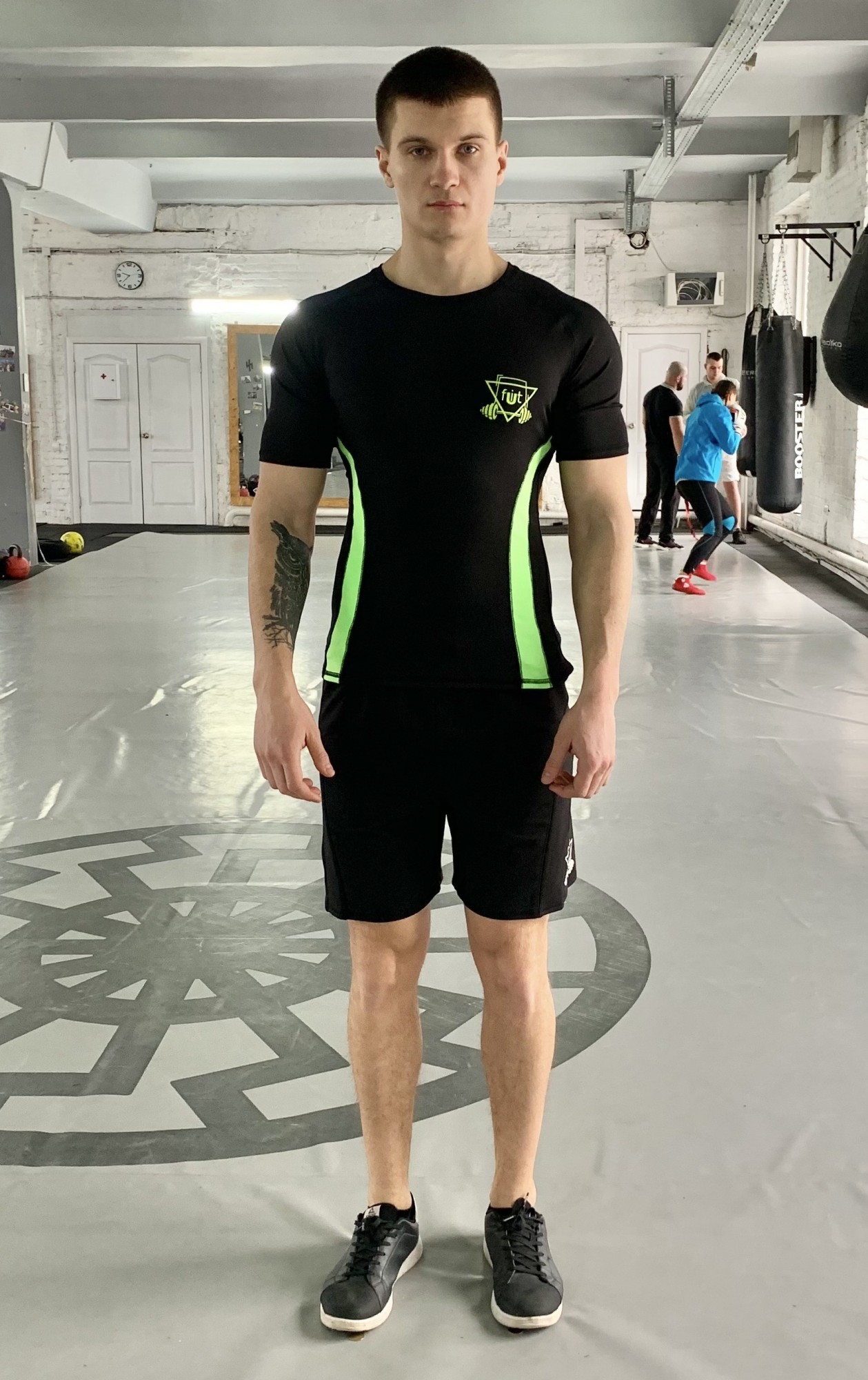 

Спортивный мужской набор (Рашгард шорты) Armm G-black 1 0 FitU L Черный