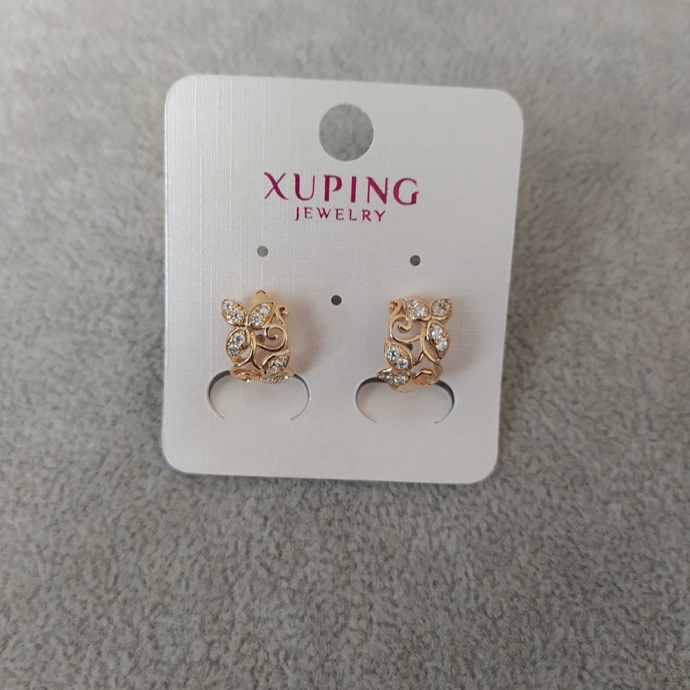 

Серьги Xuping с белыми камнями 8х15мм Позолота 18К, ida27140