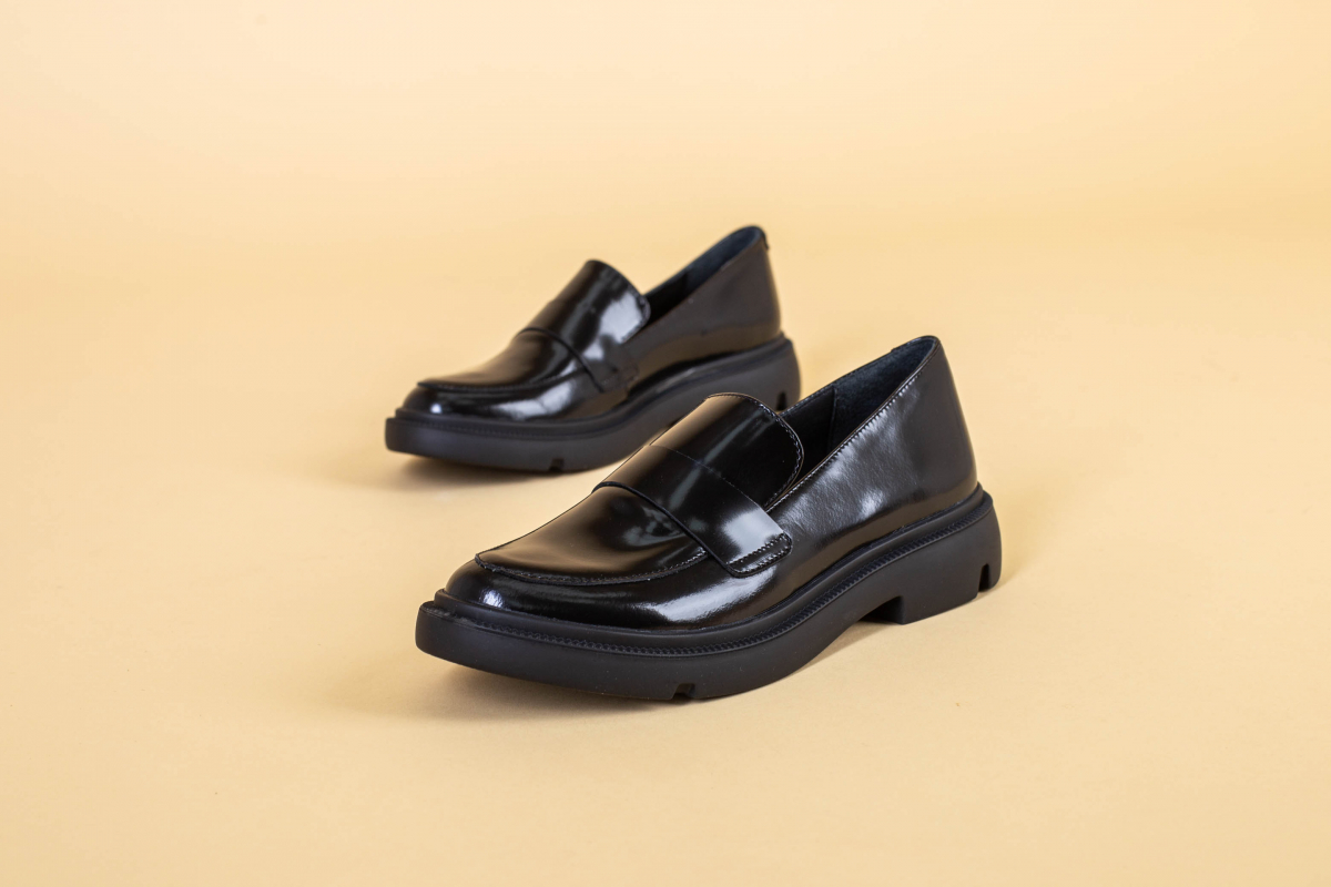 

Лофери з натуральної шкіри наплак LuxuryShoes 5903/41 Чорний