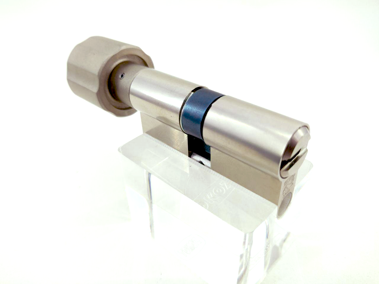 

Цилиндр Abus Bravus 4000 Compact 90 мм (50х40T) ключ/тумблер