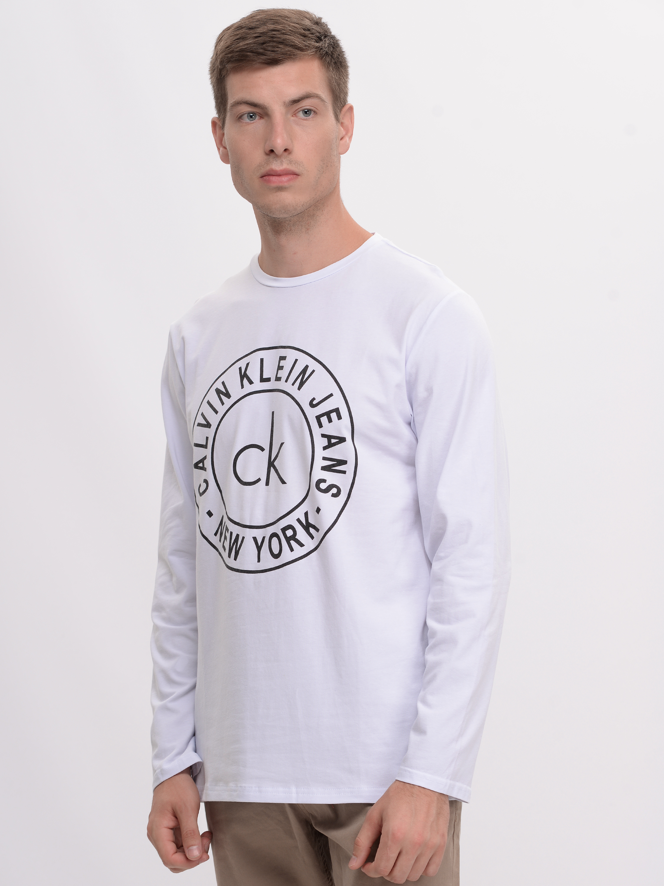 

Лонгслив Calvin Klein Jeans 9365.2 XXL (52) Белый