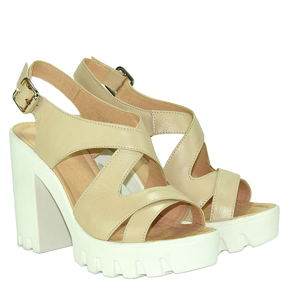 

Босоножки La Rose 2010 38(24,4см) Бежевая кожа