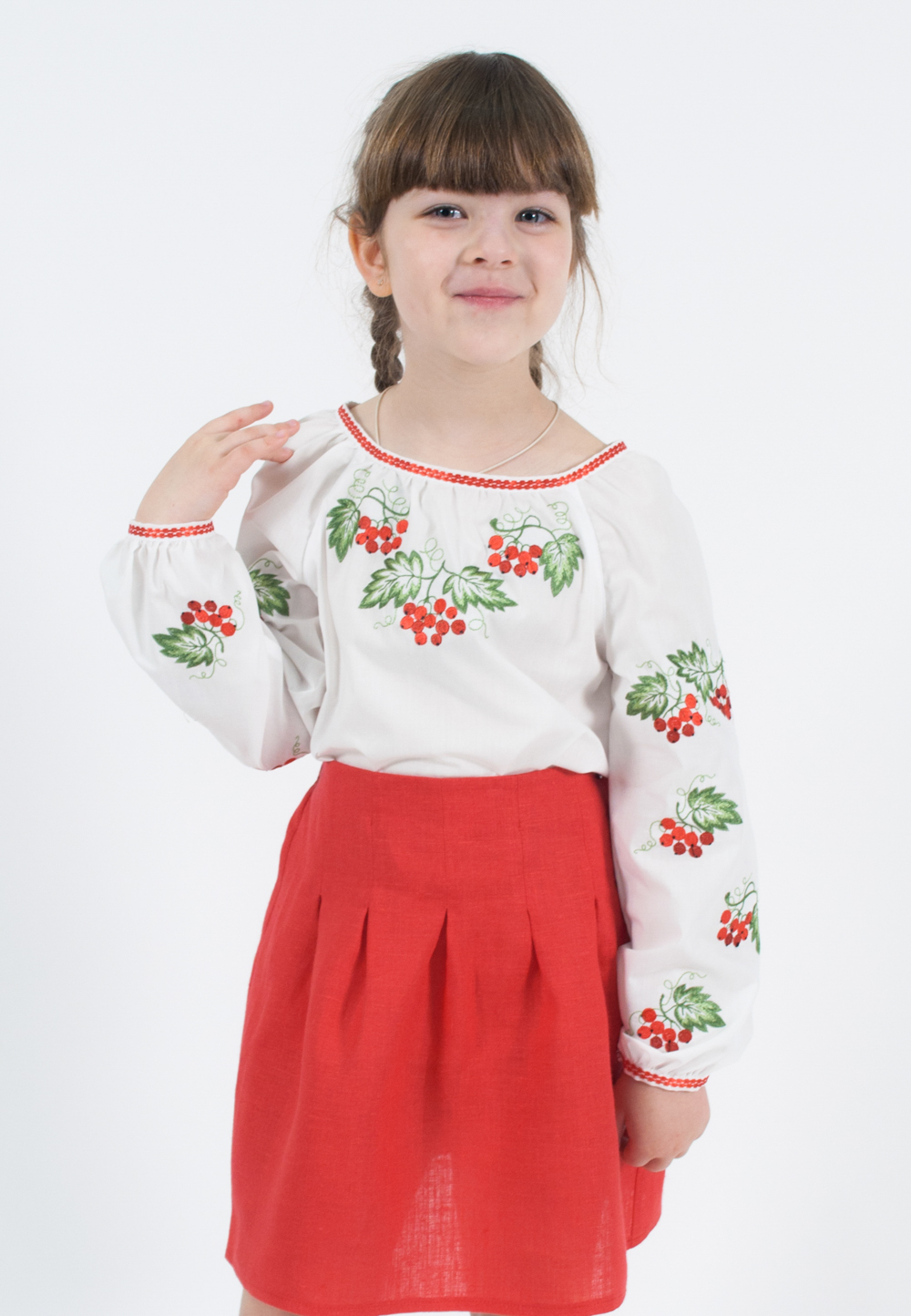 

Вишиванка для дівчинки "Калина" розм.122 мод.33300
