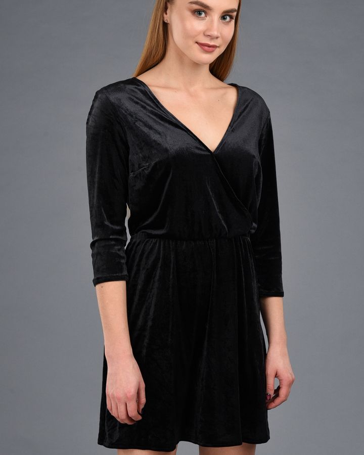 

Платье H&M Черный M 2000001213490