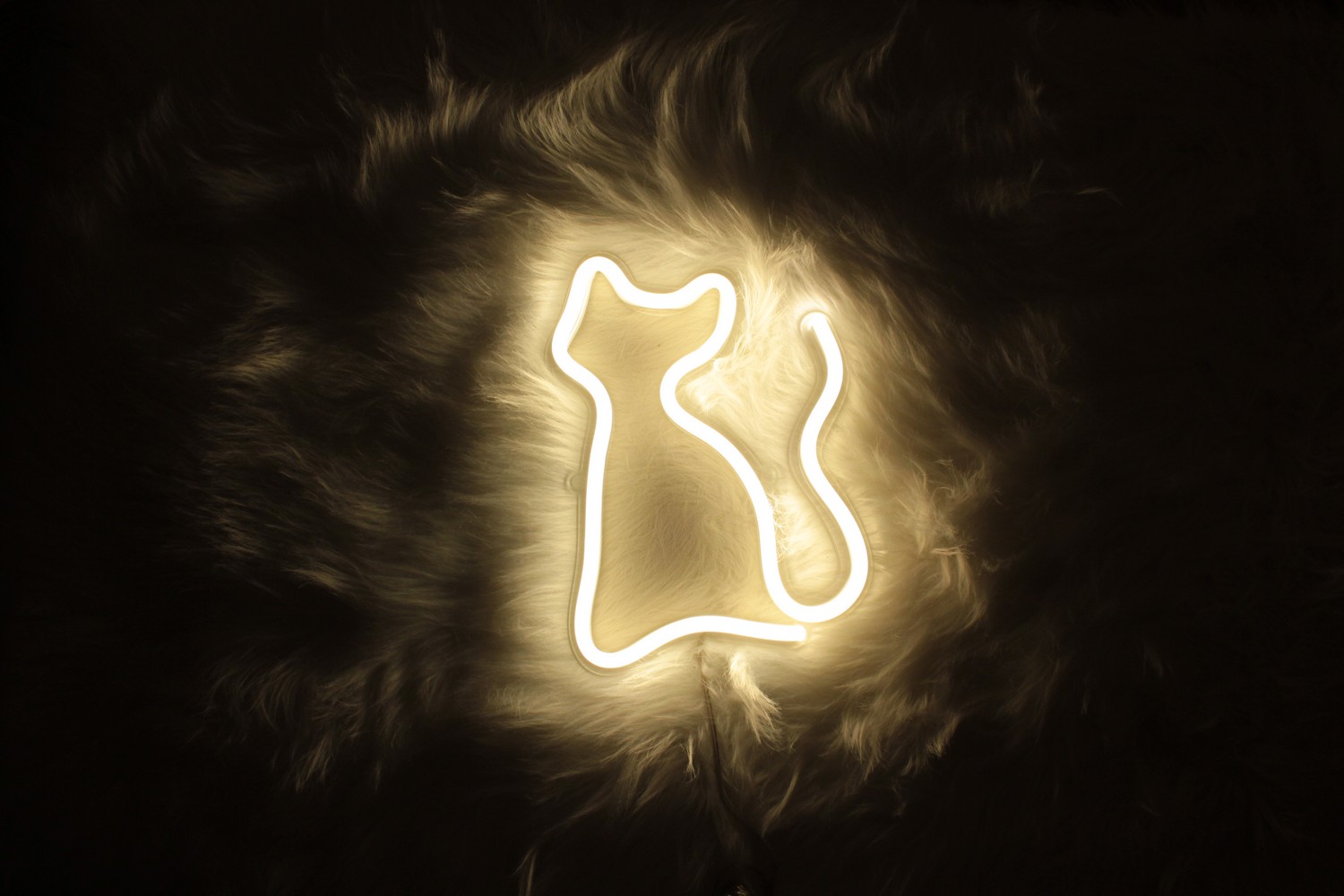 

Неоновый светильник Neon Lightning «Кошечка»