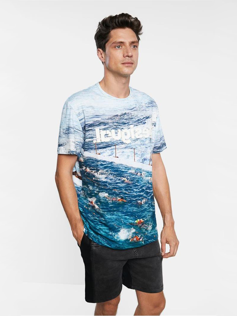 

Футболка Desigual 21SMTK26-1000 M