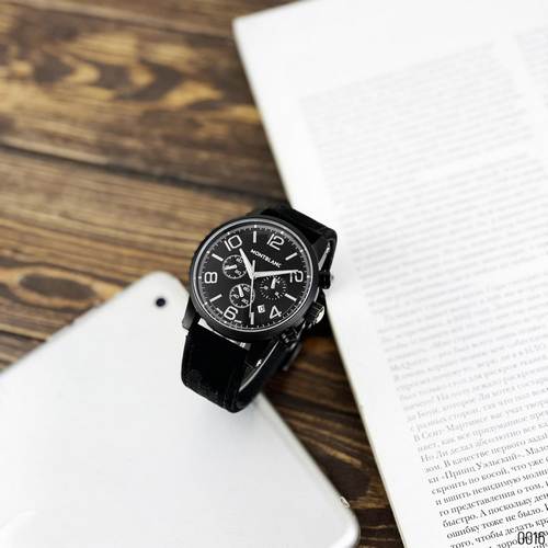 

Часы наручные Montblanc TimeWalker All Black
