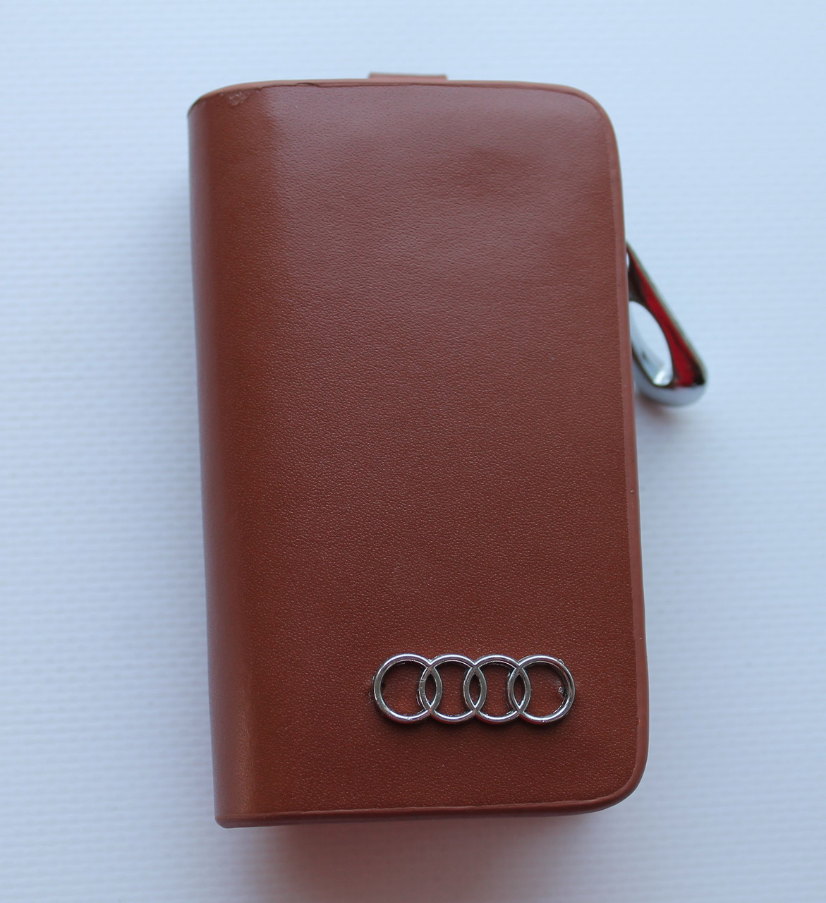 

Ключница для авто KeyHolder AUDI Коричневая