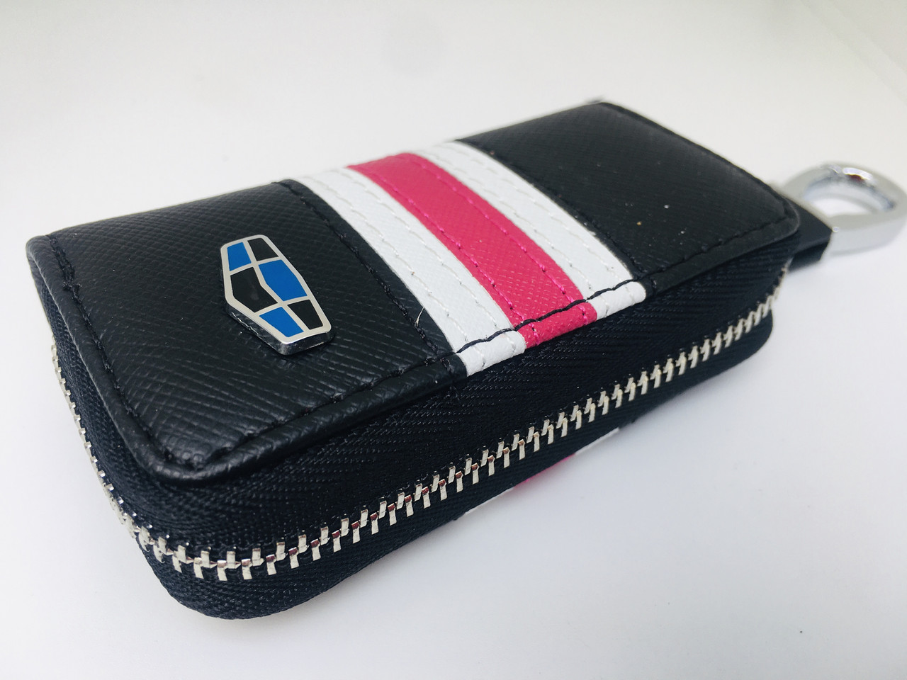 

Ключница для авто KeyHolder Prestige Car GEELY Черно-белая с красным