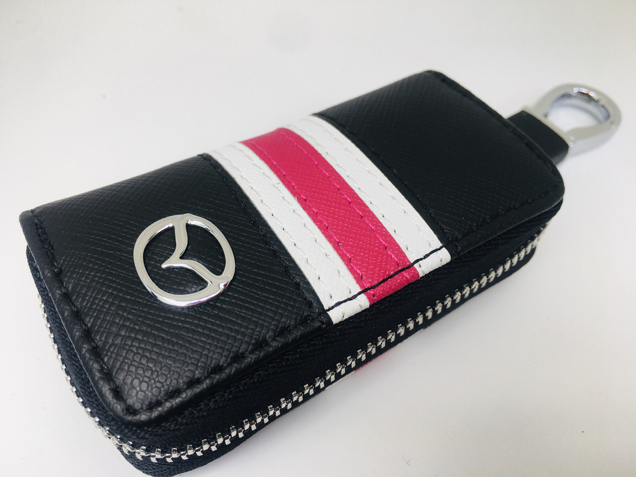 

Ключница для авто KeyHolder Prestige Car MAZDA Черно-белая с красным