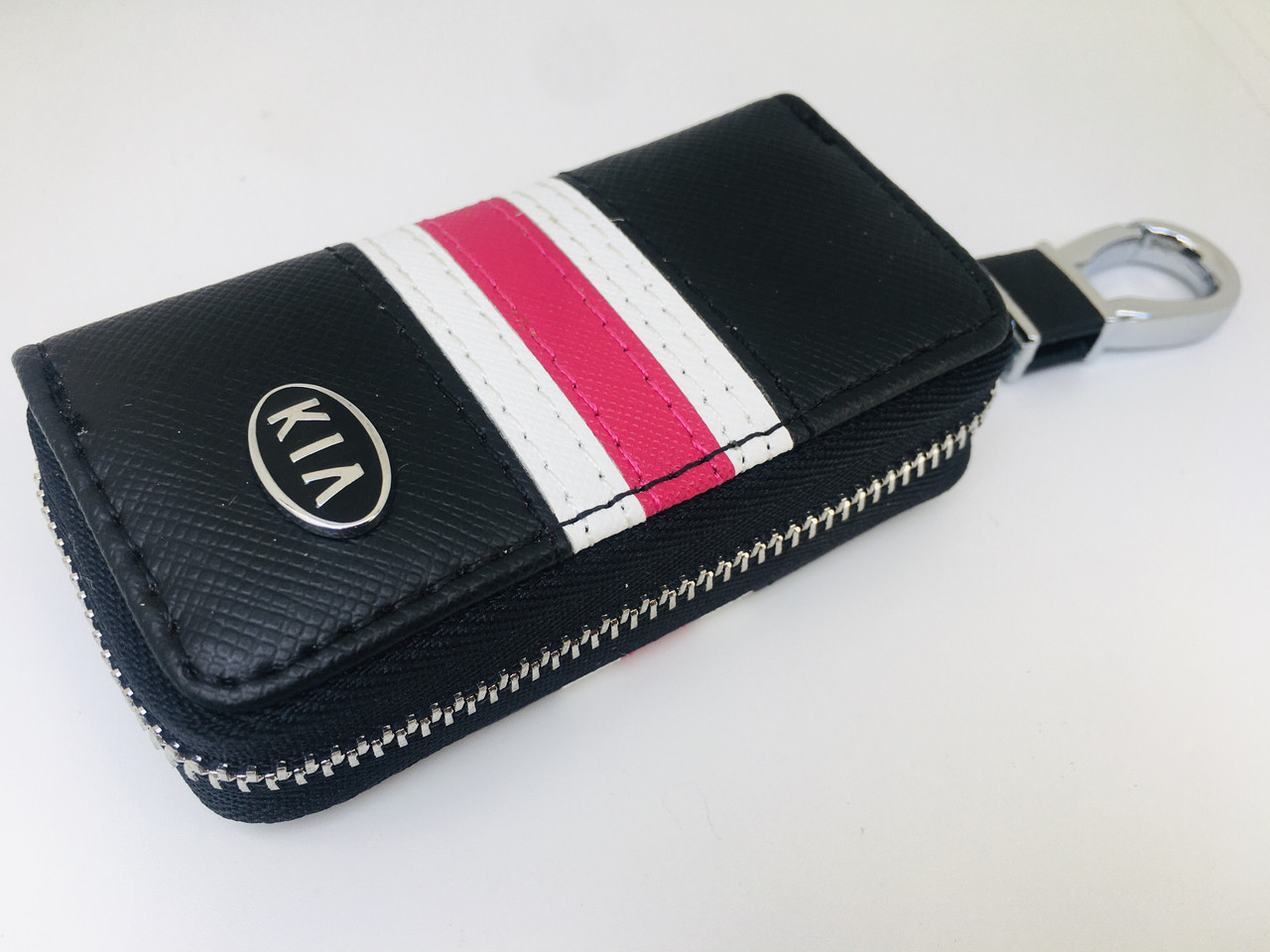 

Ключница для авто KeyHolder Prestige Car KIA Черно-белая с красным