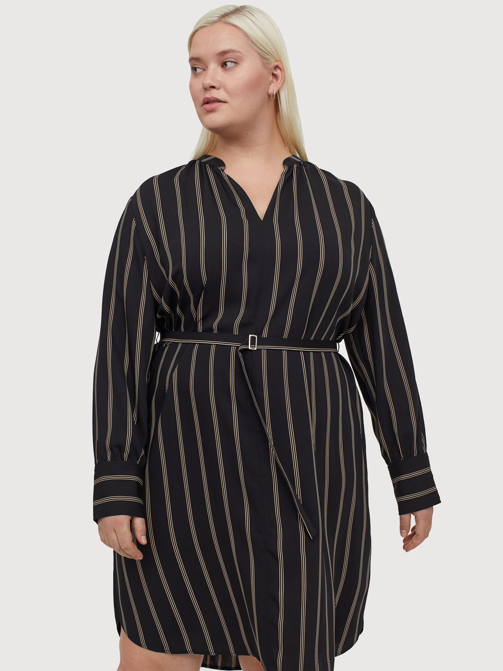 

Платье H&M 97162068 XL Черное