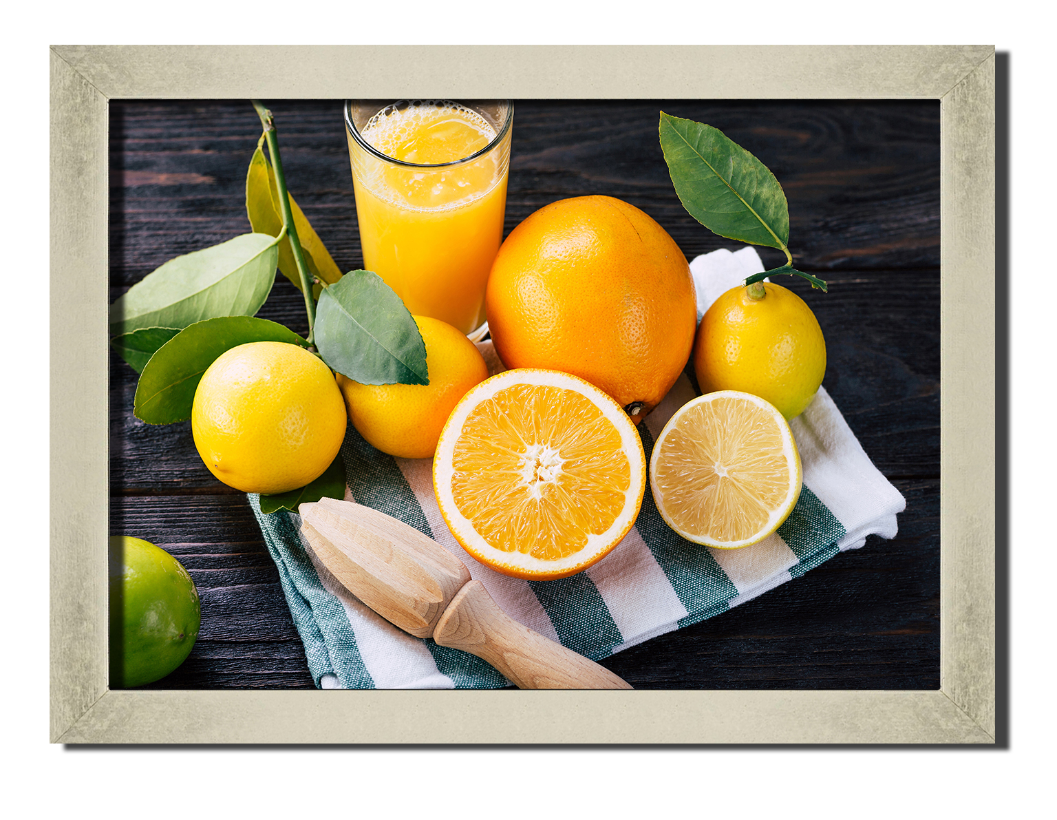 

Silver frame картина на файн-арт бумаге Апельсины и сок фрукты соки Hotel Arizona HD 31 см x 41 см