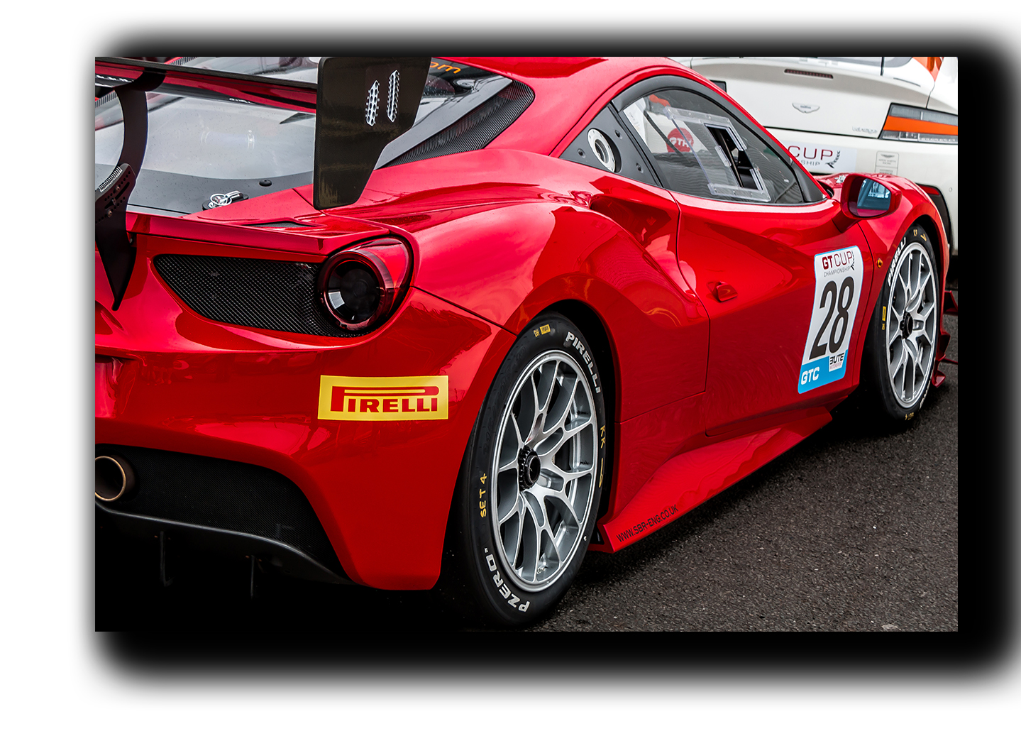 

картина на холсте суперкар Ferrari 488 GT3 авто Феррари Hotel Arizona HD 28 см x 41 см