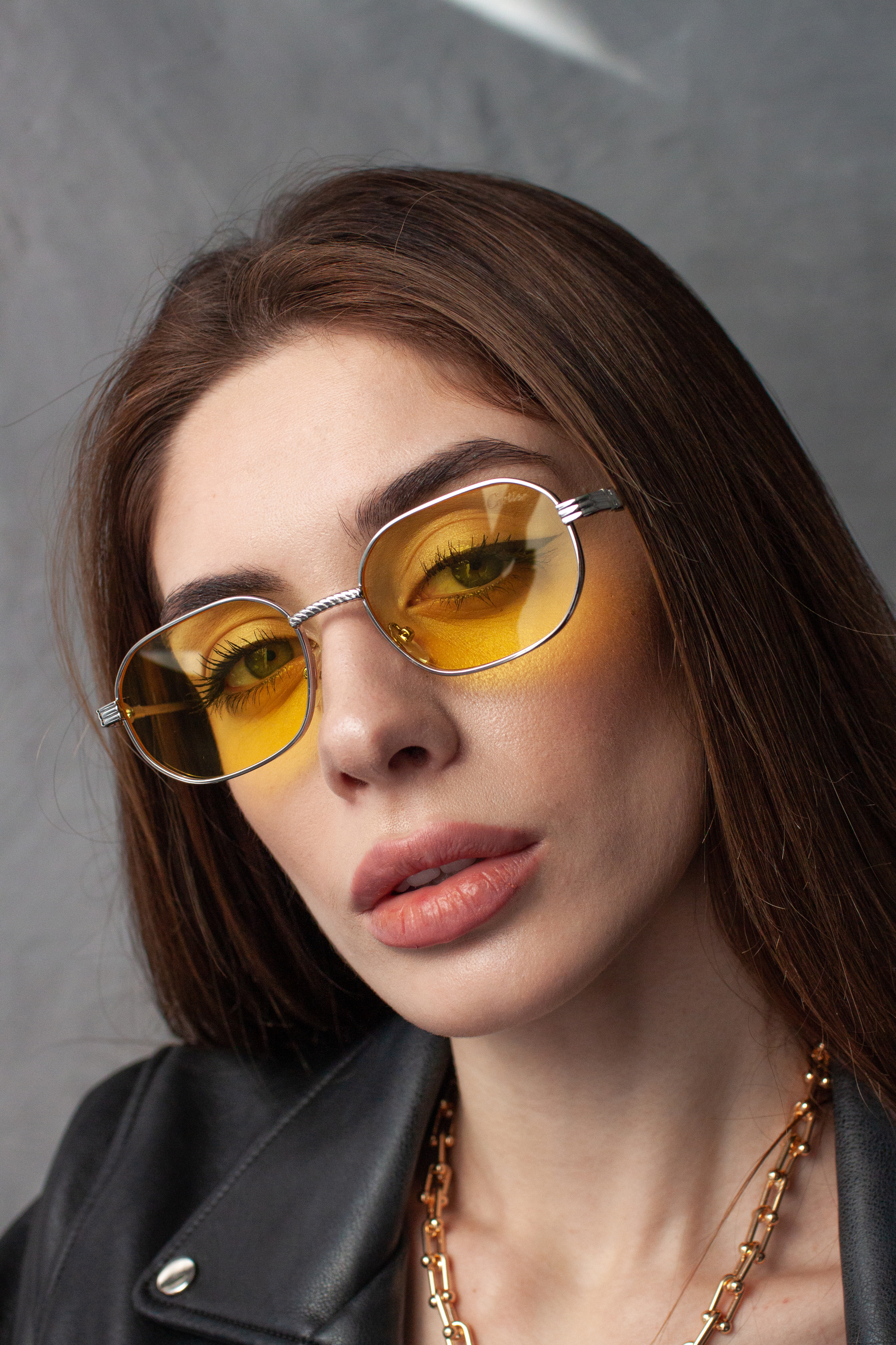 

Солнцезащитные FAMO Очки солнцезащитные CAR 0087 желтые 13*3.8*5 (CAR 0087-2185)