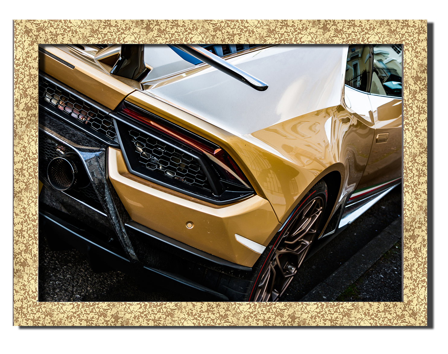 

Golden frame картина на файн-арт бумаге lamborghini huracan спортивные гоночные авто суперкары Hotel Arizona HD 31 см x 41 см