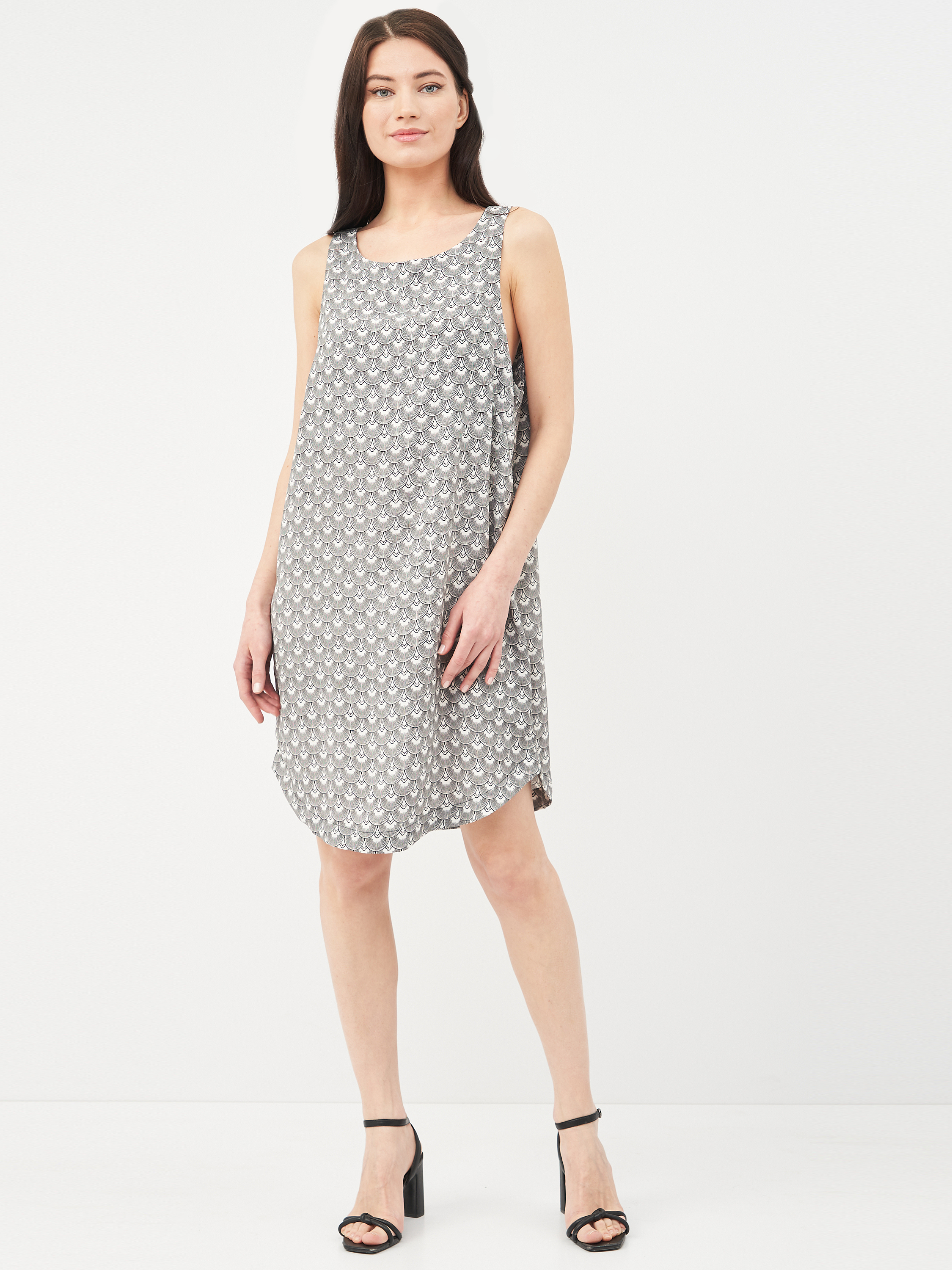 

Платье H&M KK4015984 42 Серое
