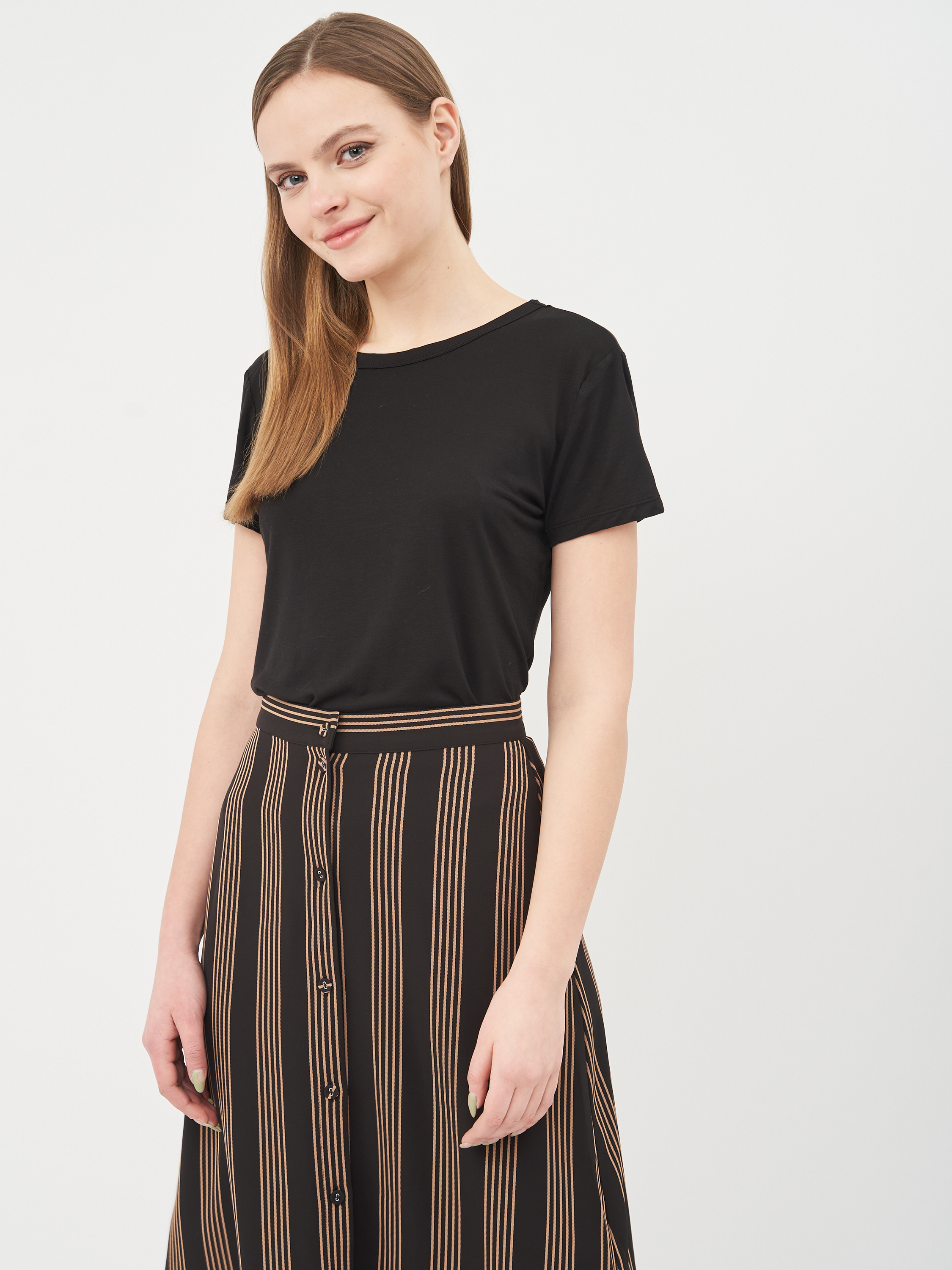 

Футболка H&M KK5106695 S Черная