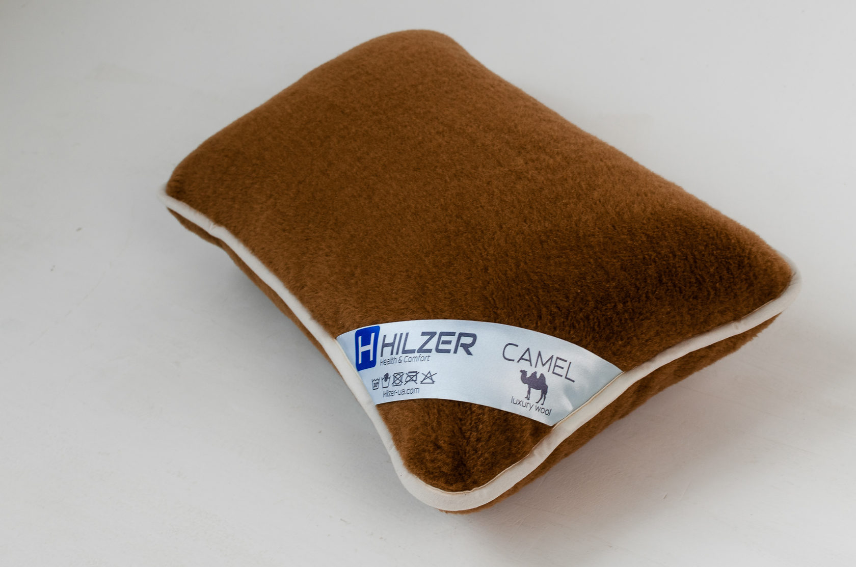 

Подушка из шерсти верблюда CAMEL 40х75 см Hilzer Коричневый