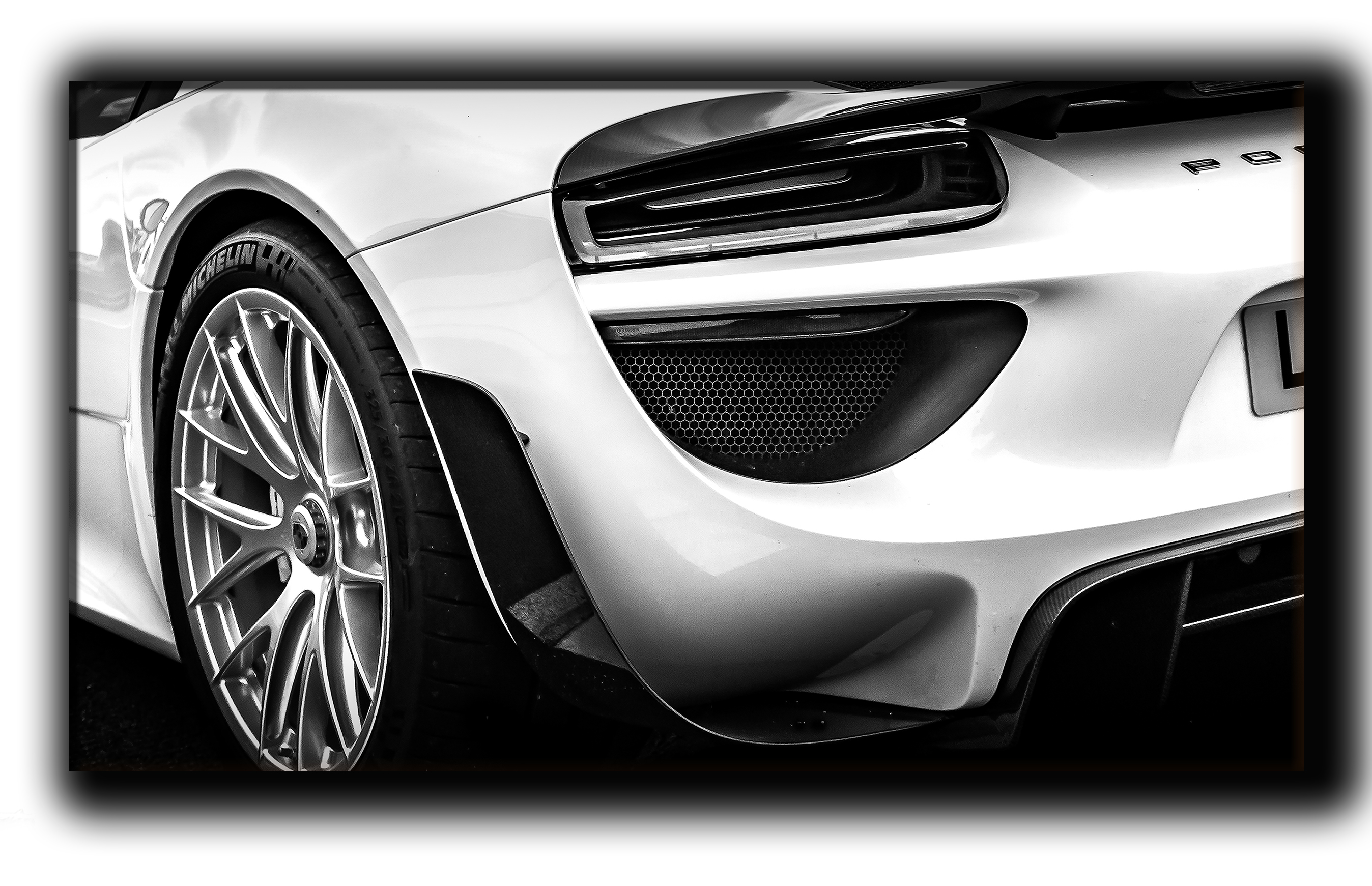

картина на холсте спортивный авто Porsche 918 Порше Hotel Arizona HD 59 см x 102 см
