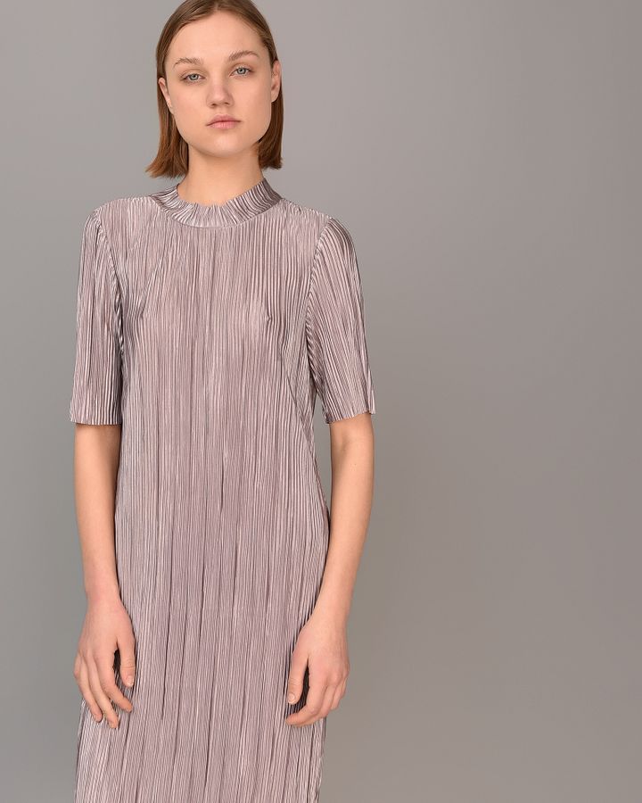 

Платье H&M Сиреневый M 2000001840030