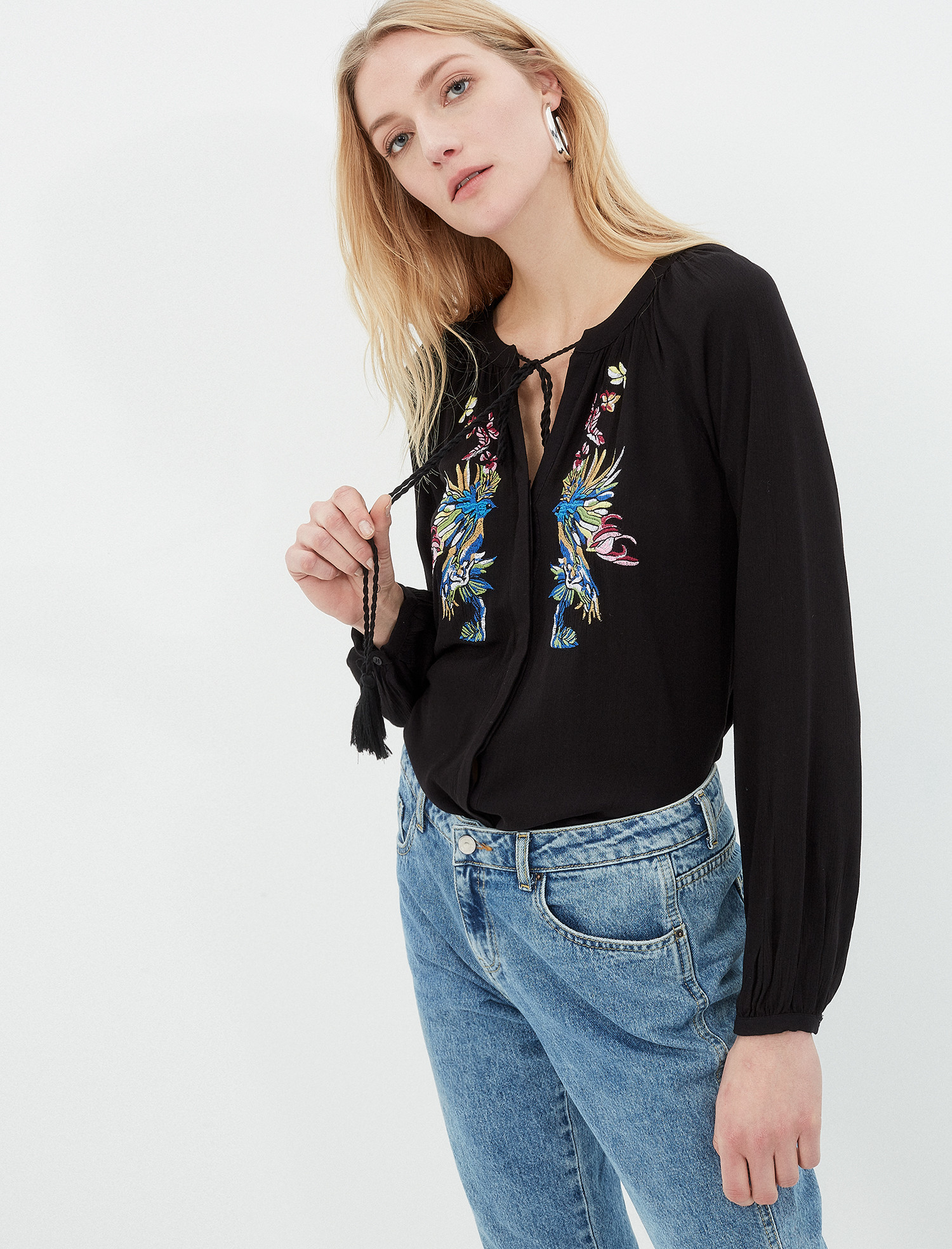 

Блузка Koton 7YAK63483EW 34 Black