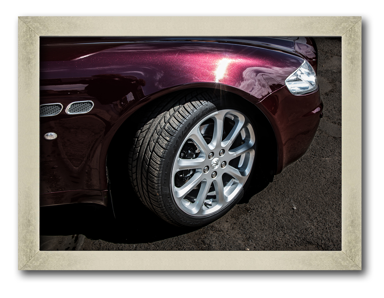 

Silver frame картина на файн-арт бумаге Maserati Quattroporte спортивный седан Hotel Arizona HD 31 см x 41 см