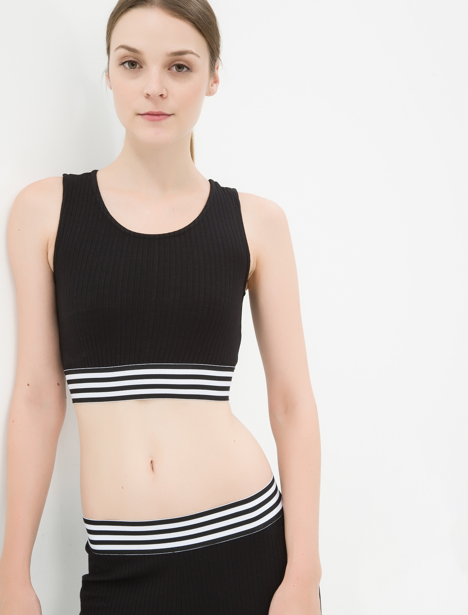 

Майка Koton 7KAK32537NK L Black