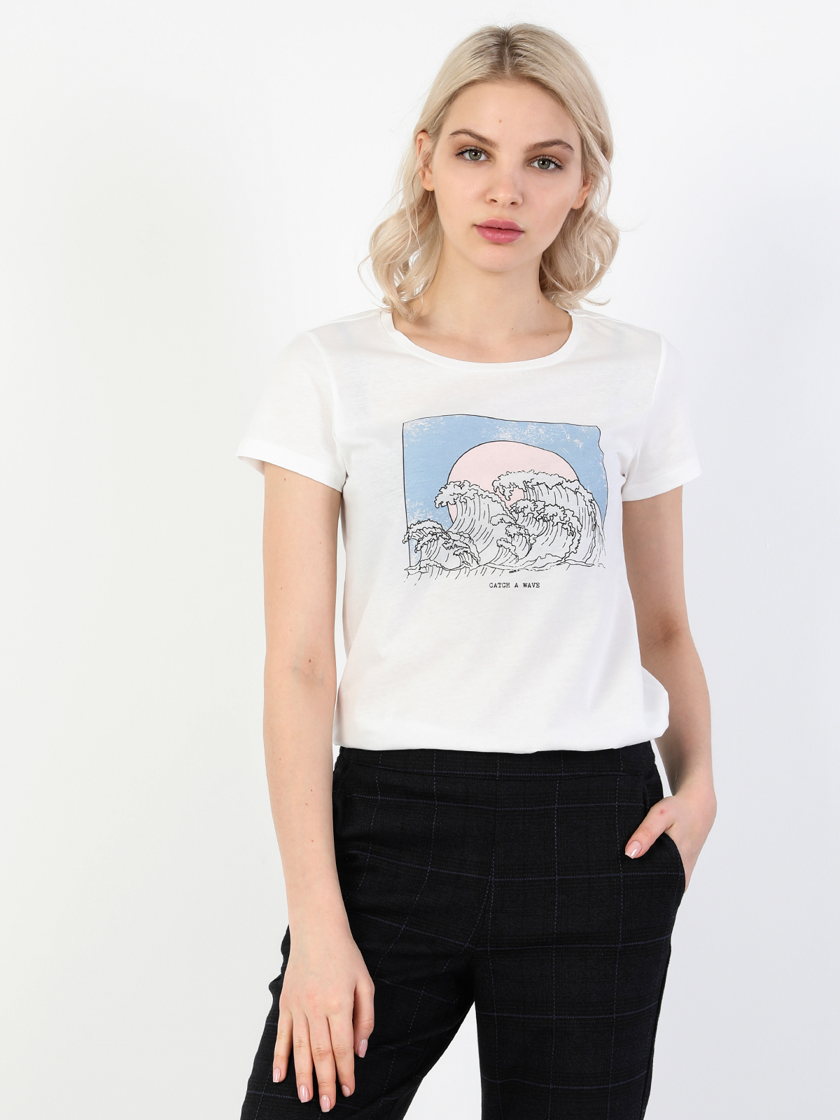 

Футболка Colin's CL1048699OFW S