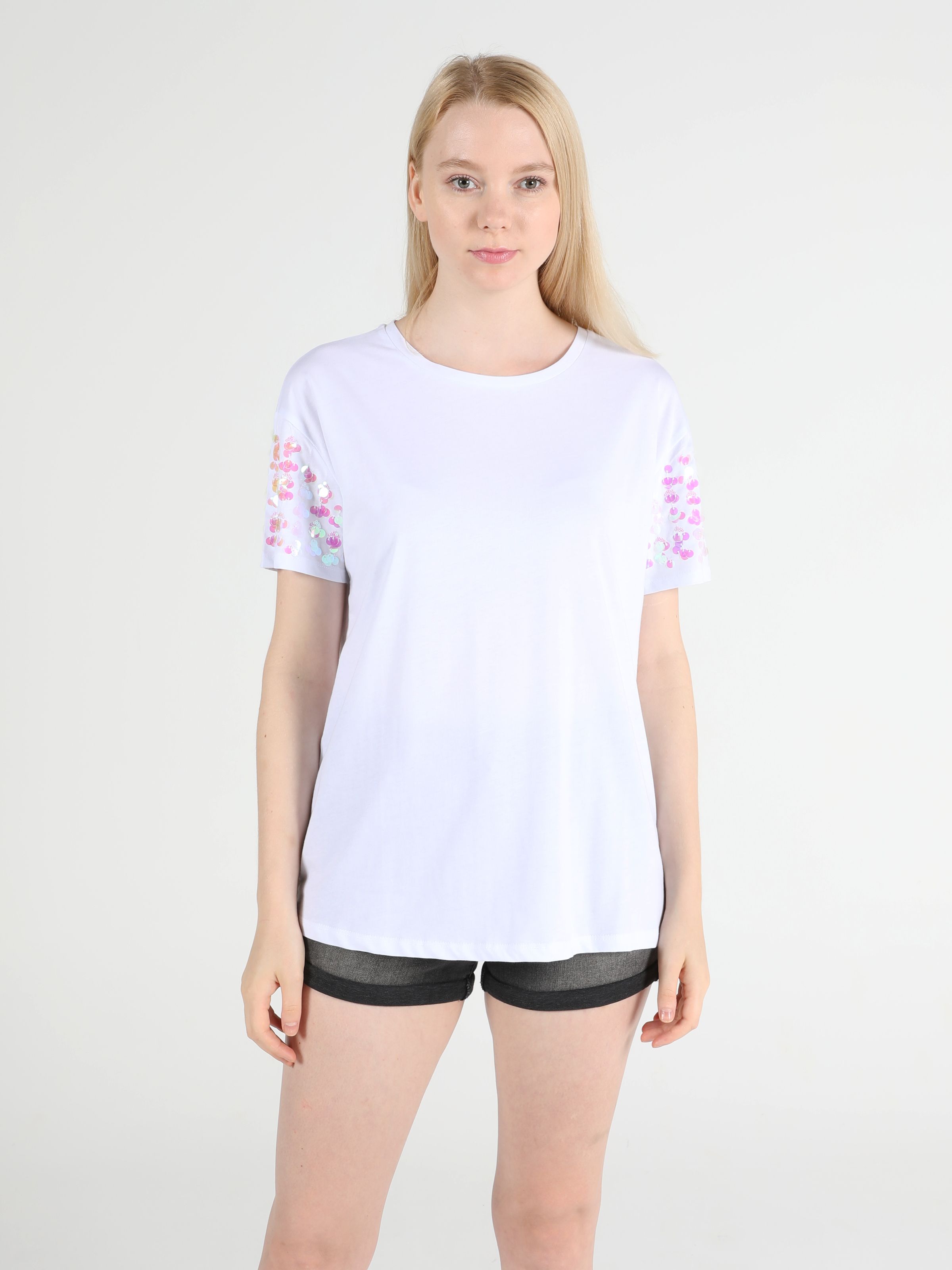 

Футболка Colin' CL1049069WHT, Футболка Colin's CL1049069WHT S