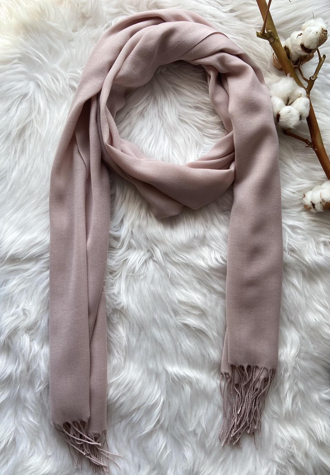 

Палантин Teme 65 х166 см Пудровый L/01-056