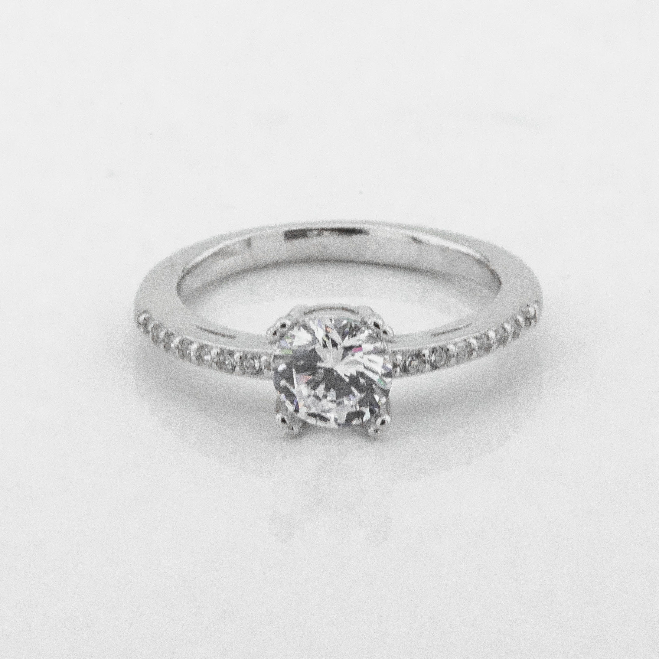 

Серебряное кольцо с фианитами K111707 Диамант, 16,5 размер