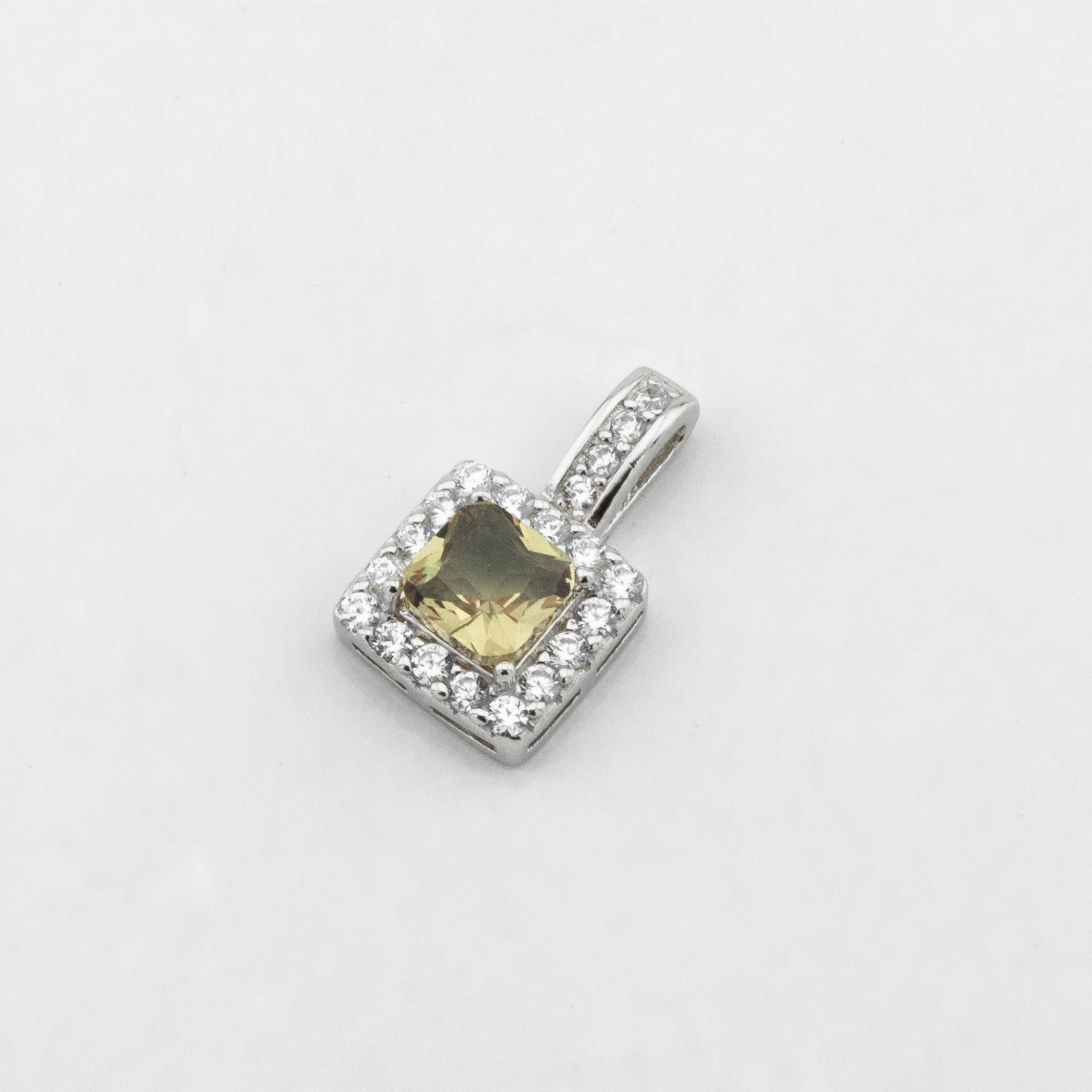 

Серебряная подвеска с султанитом и фианитами p13897 Диамант