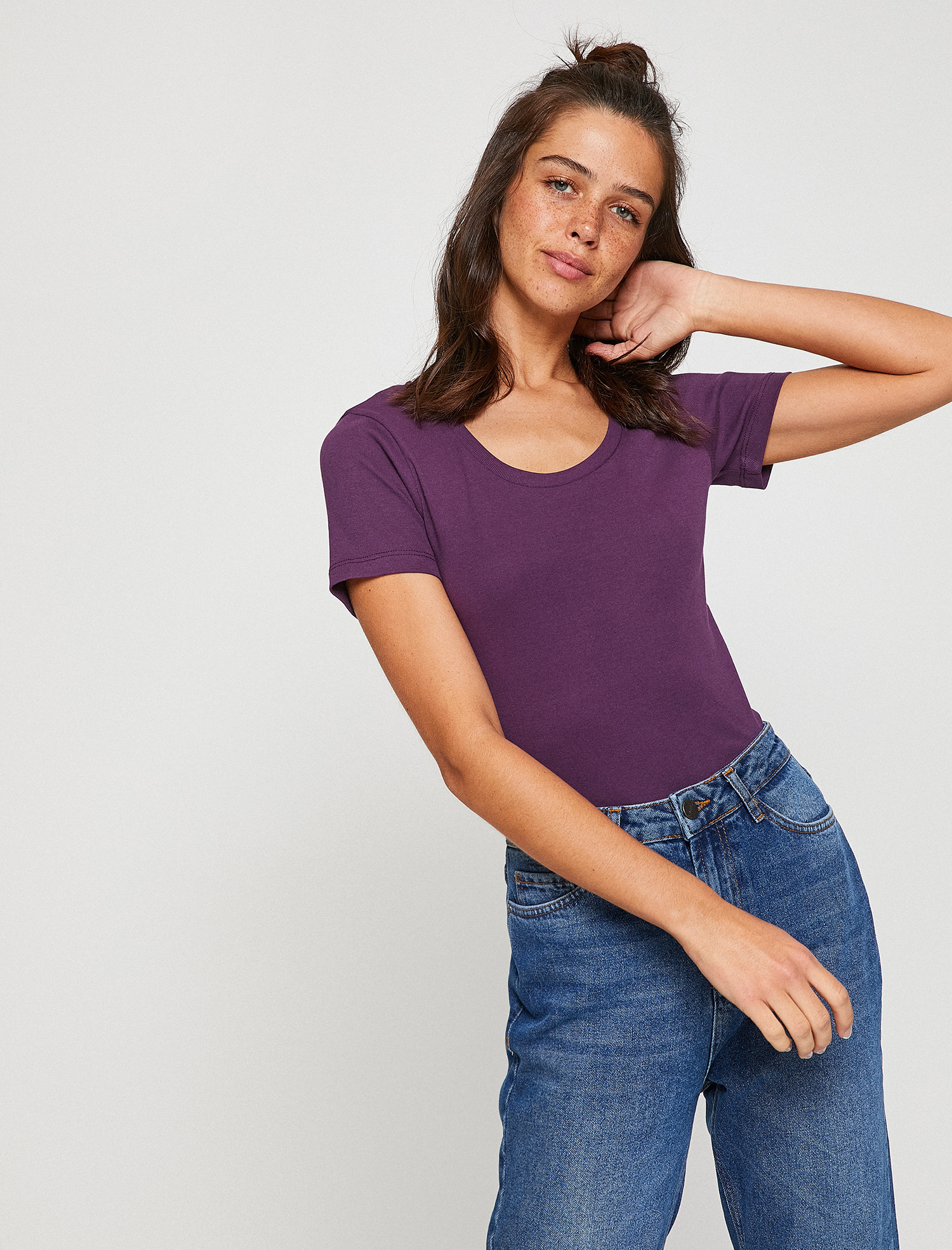 

Футболка Koton 8YTK12085SK-376 S Aubergine
