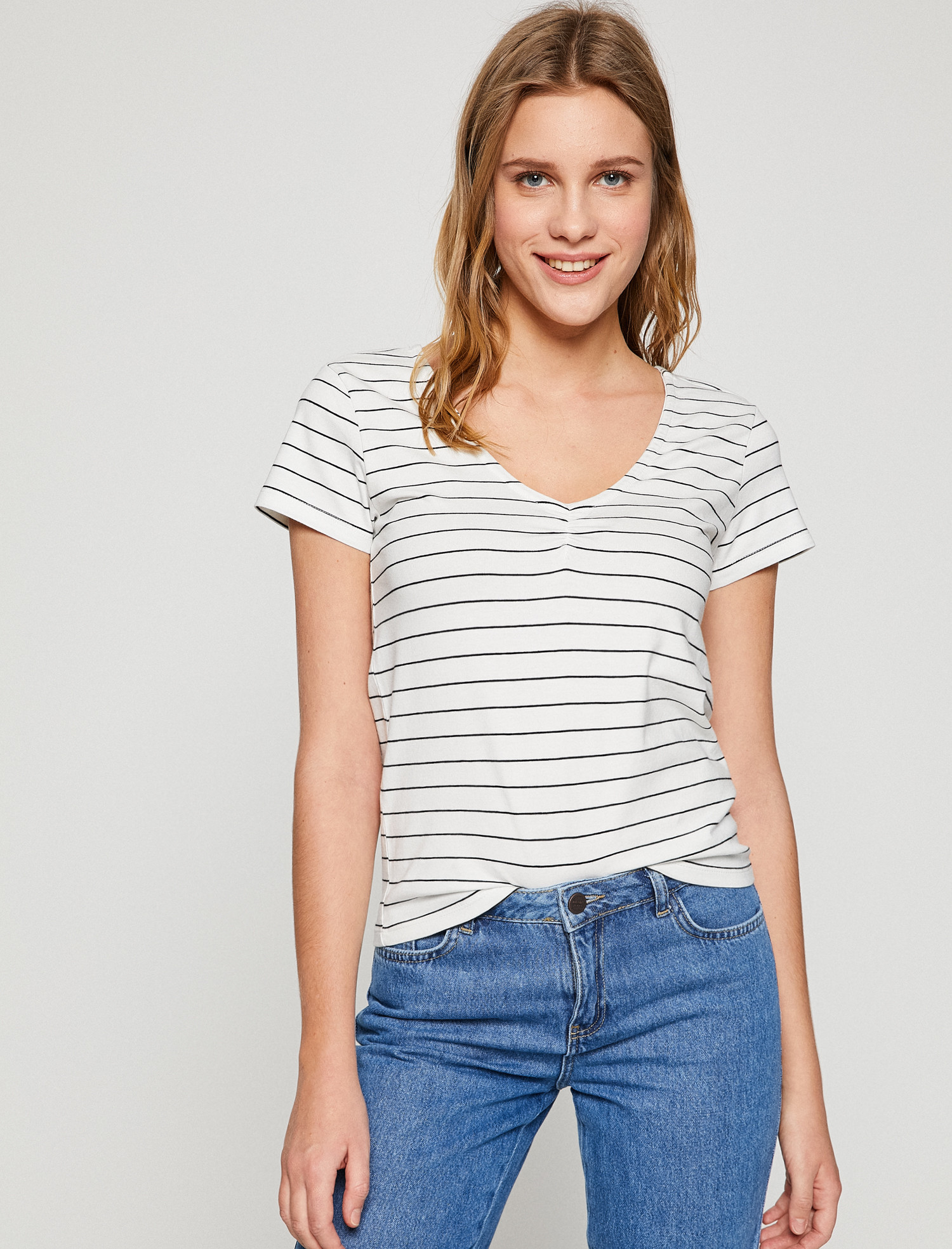 

Футболка Koton 8YAK12010OK-Y14 L White Stripe