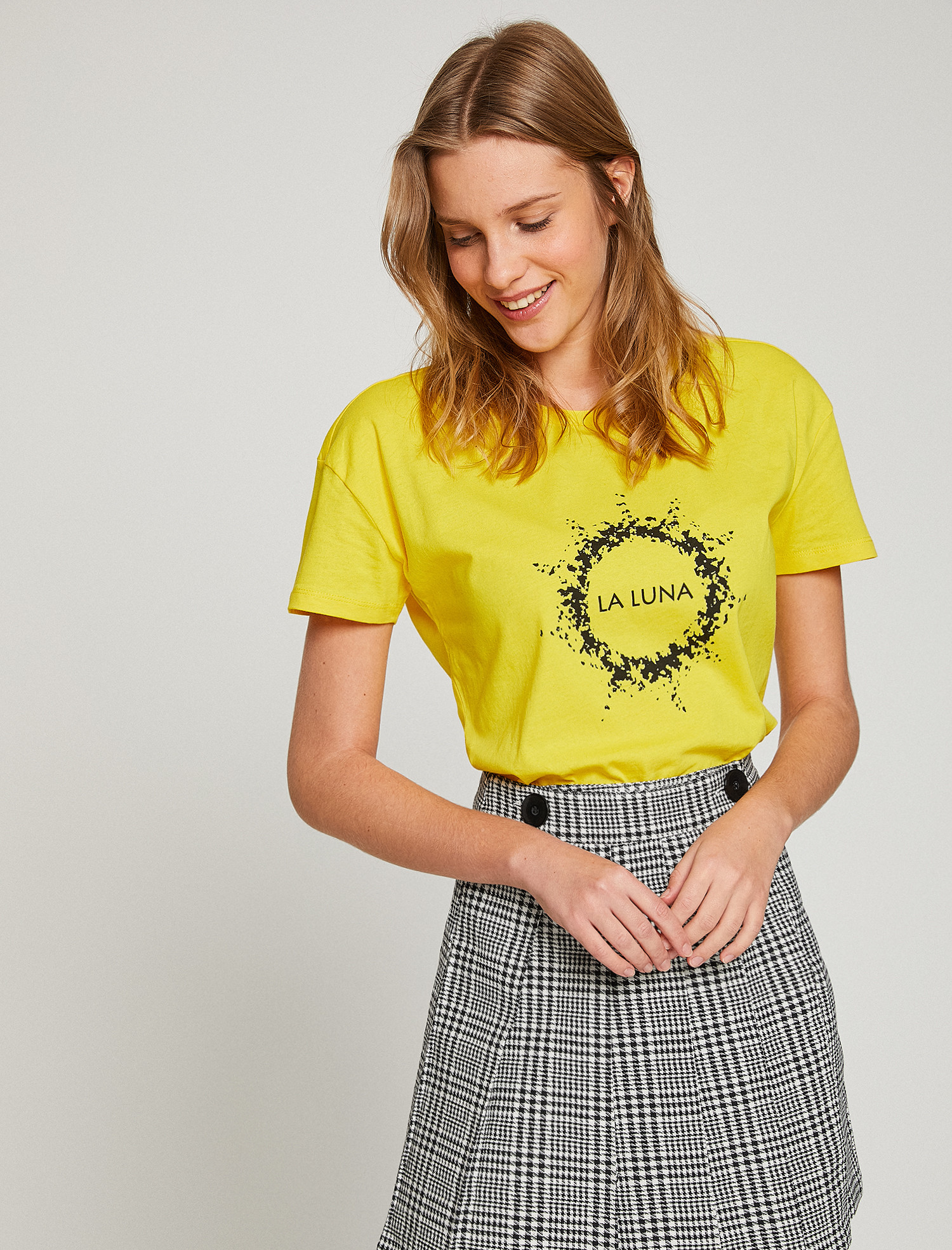 

Футболка Koton 8YAL11314JK-151 XS Yellow
