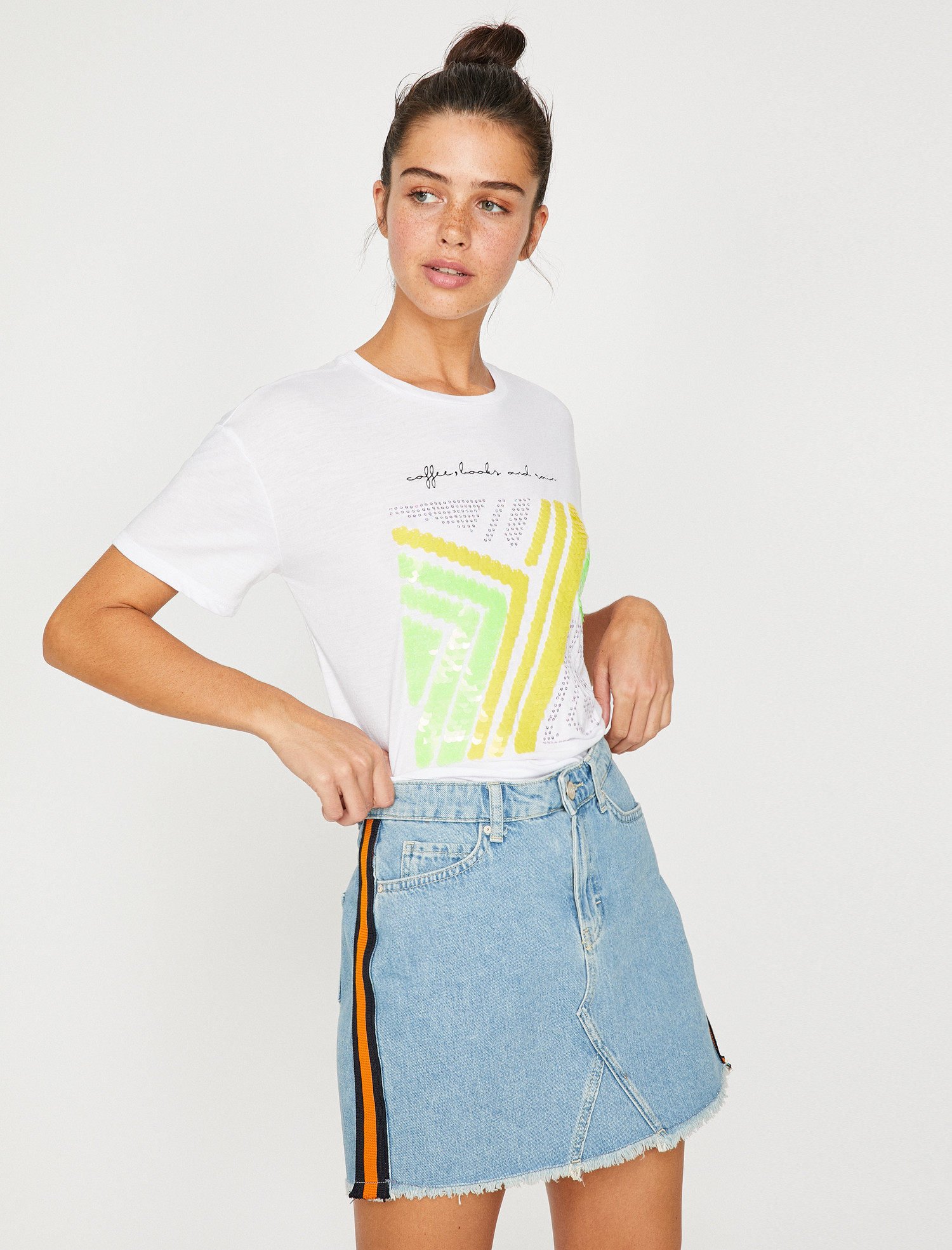 

Футболка Koton 8YAK13844GK-001 XL Off White