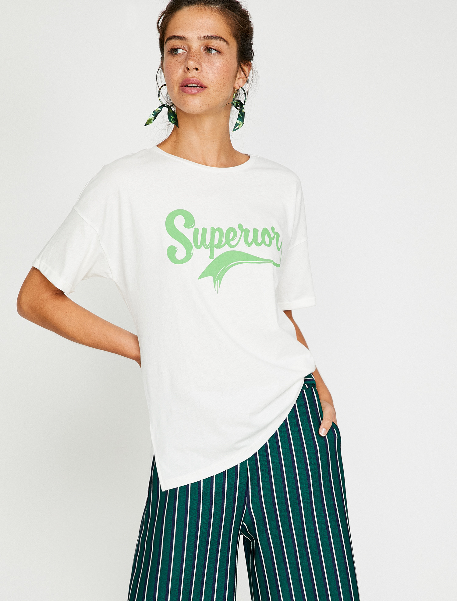 

Футболка Koton 8YAL11044OK-001 S Off White