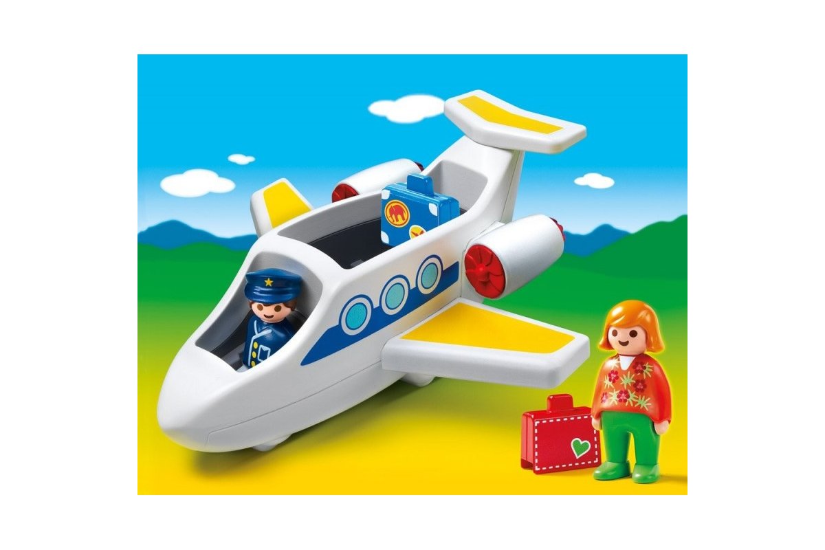 

Игровой набор Playmobil Пассажирский самолет с пассажиром и пилотом (6780)